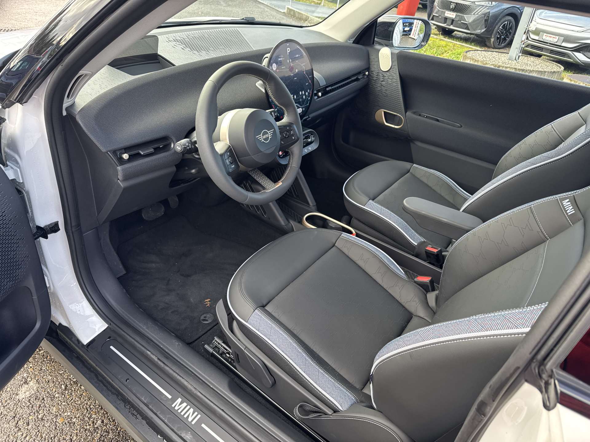 MINI Cooper E Automat 36.8 kWh-image-4