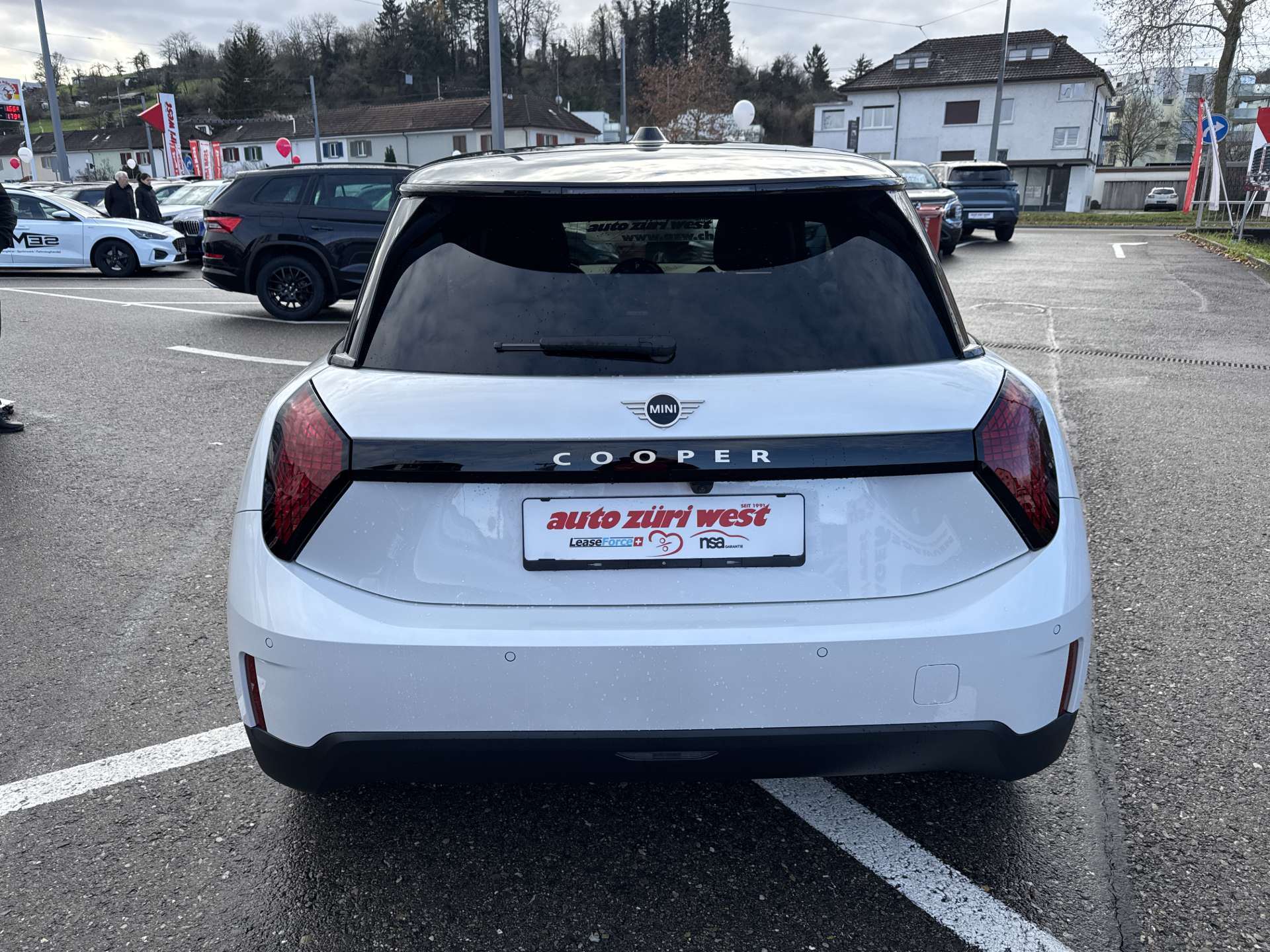 MINI Cooper E Automat 36.8 kWh-image-13