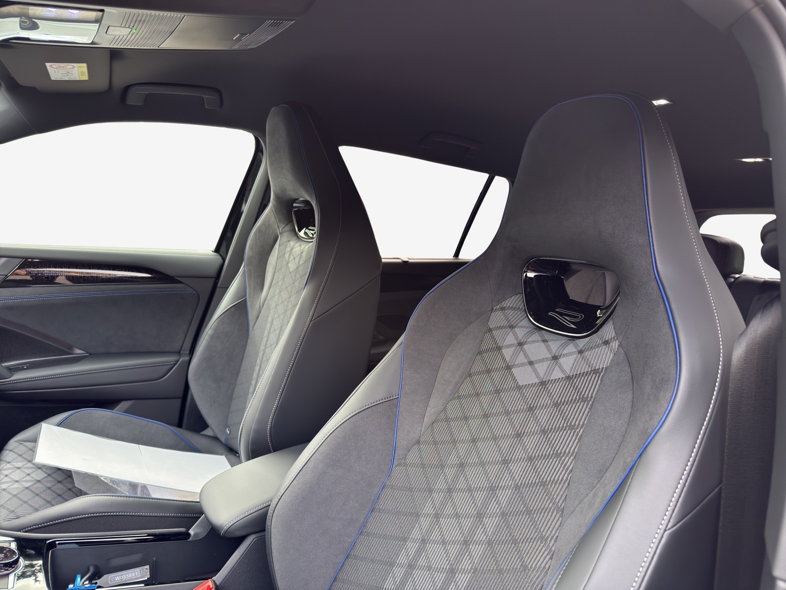 VW Tayron 2.0 TSI R-Line DSG 4Motion-image-15