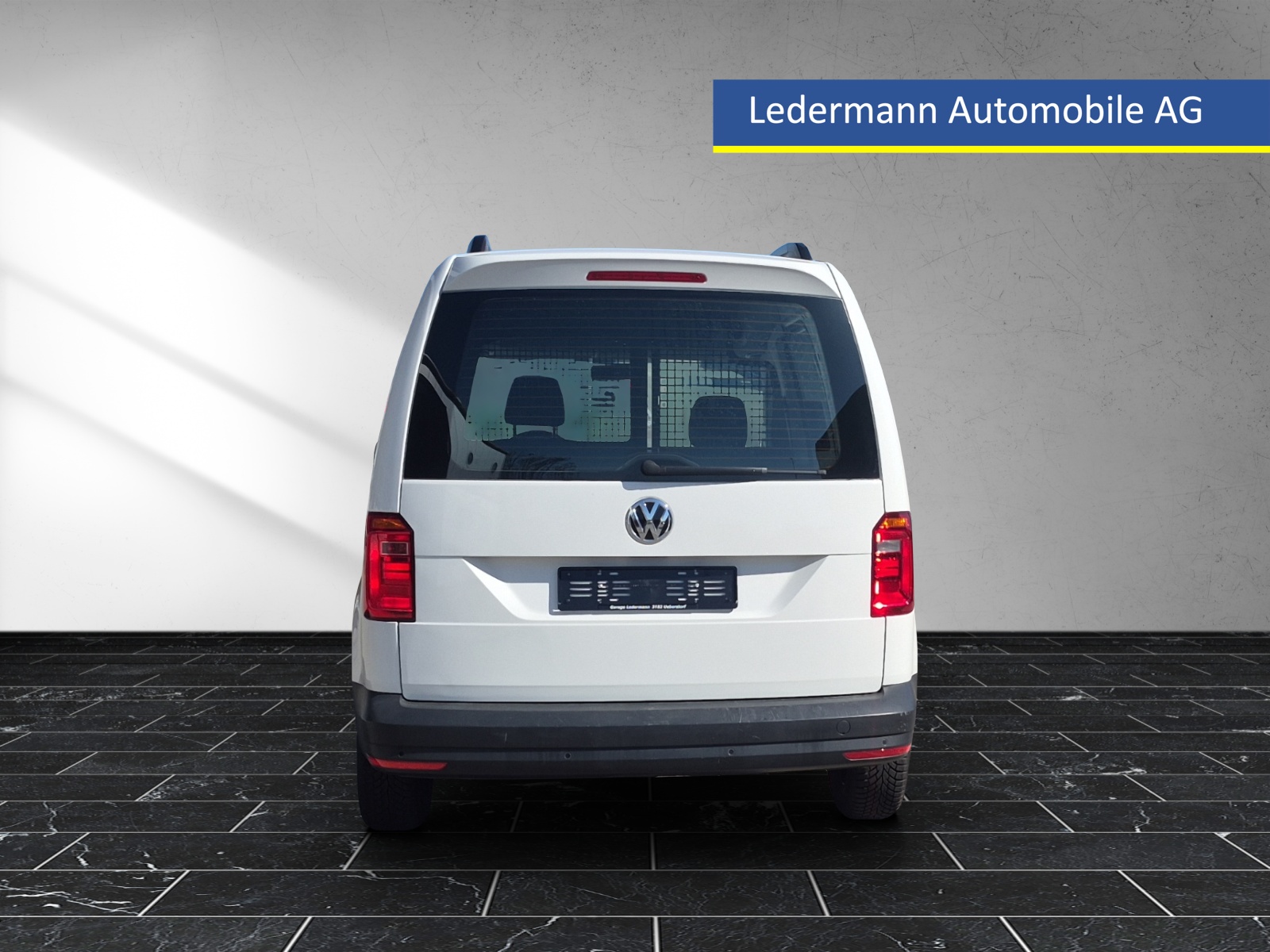VW Caddy 2.0TDI BlueMotion Technology-image-3