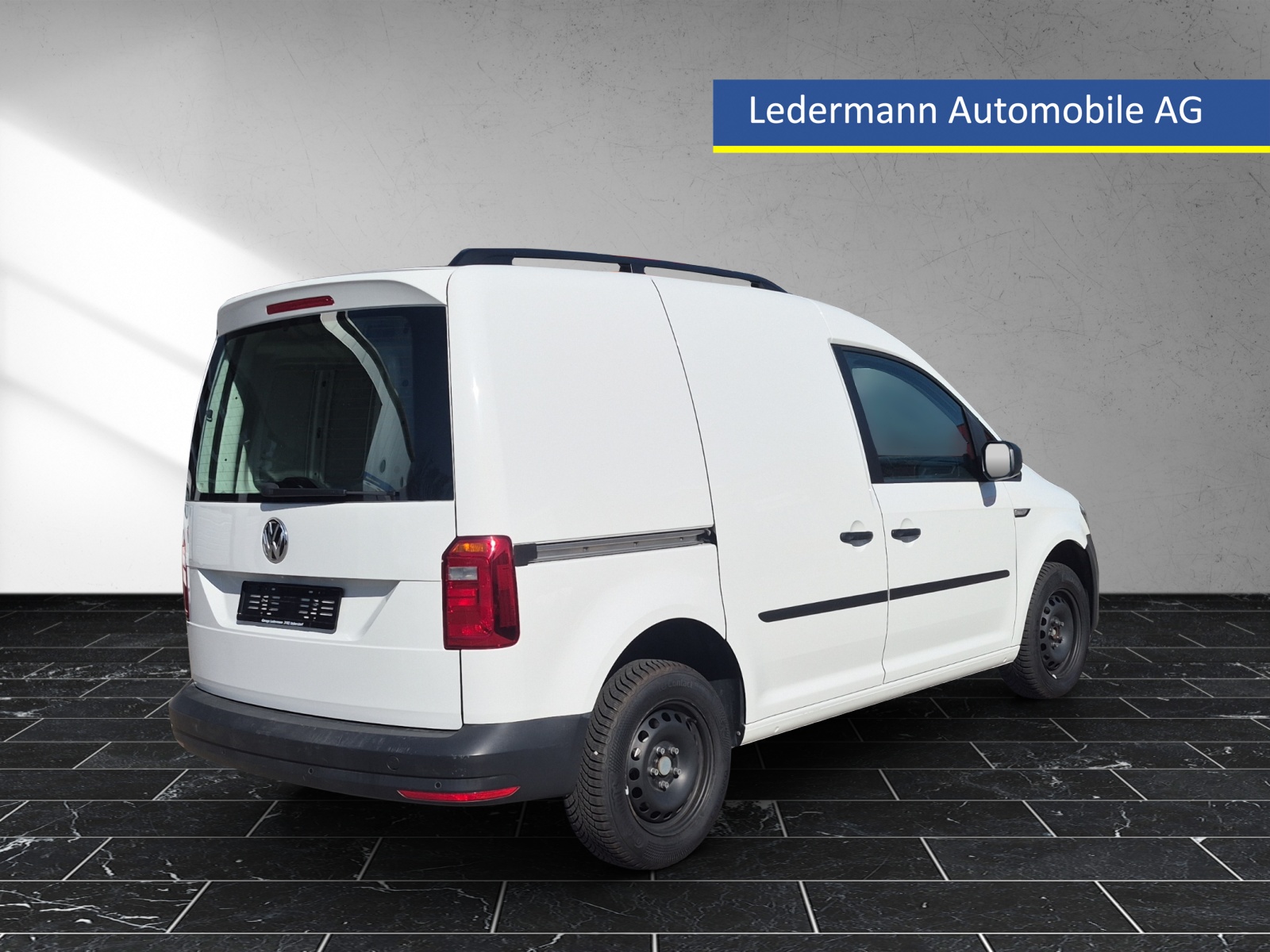 VW Caddy 2.0TDI BlueMotion Technology-image-4