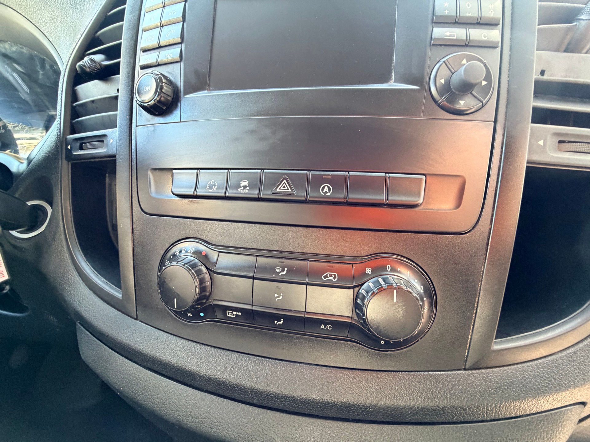 MERCEDES-BENZ Vito 114 BlueTEC L 7G-Tronic Euro 6-image-10