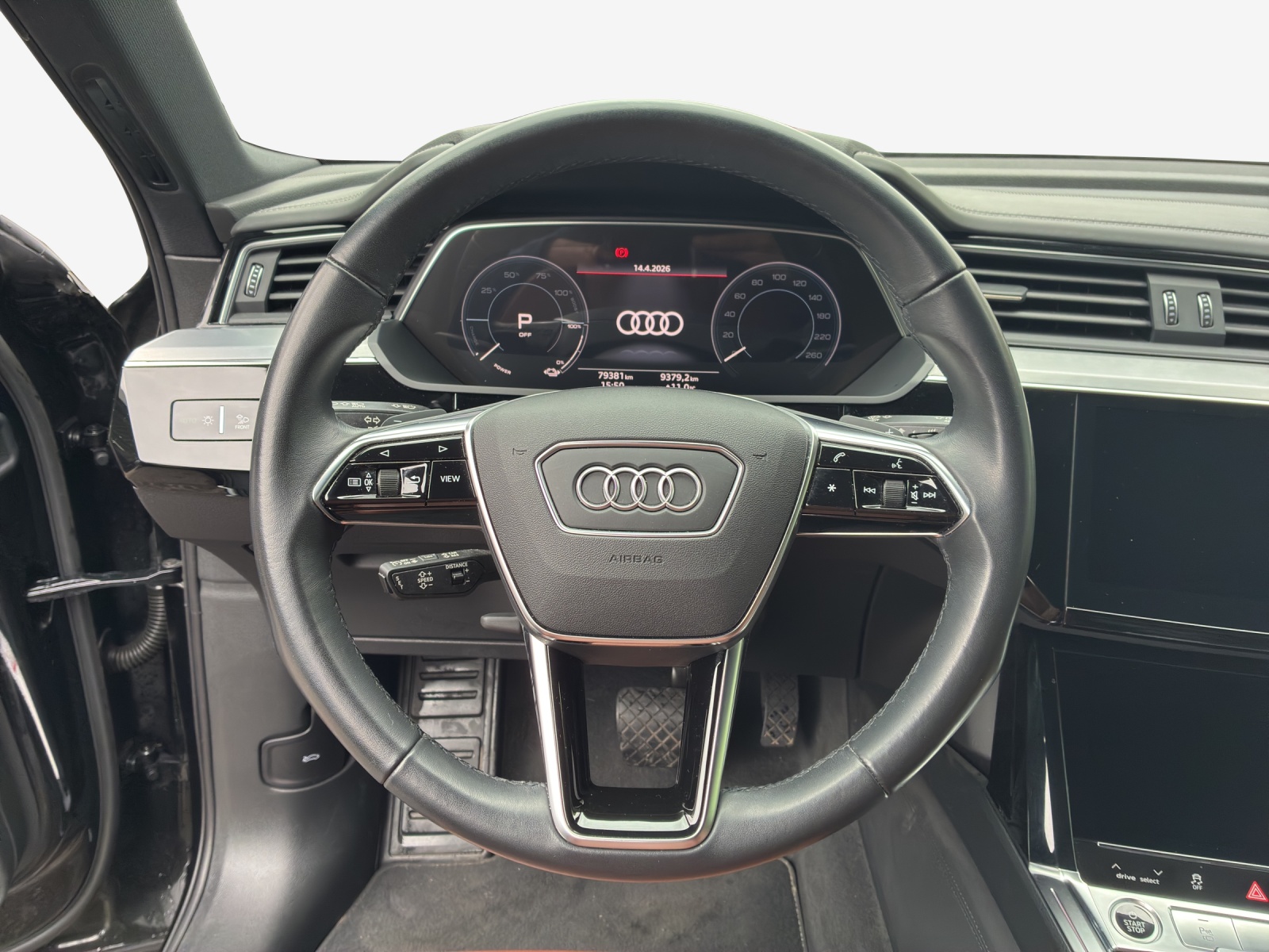 AUDI e-tron 55 S Line Black Edition quattro-image-9
