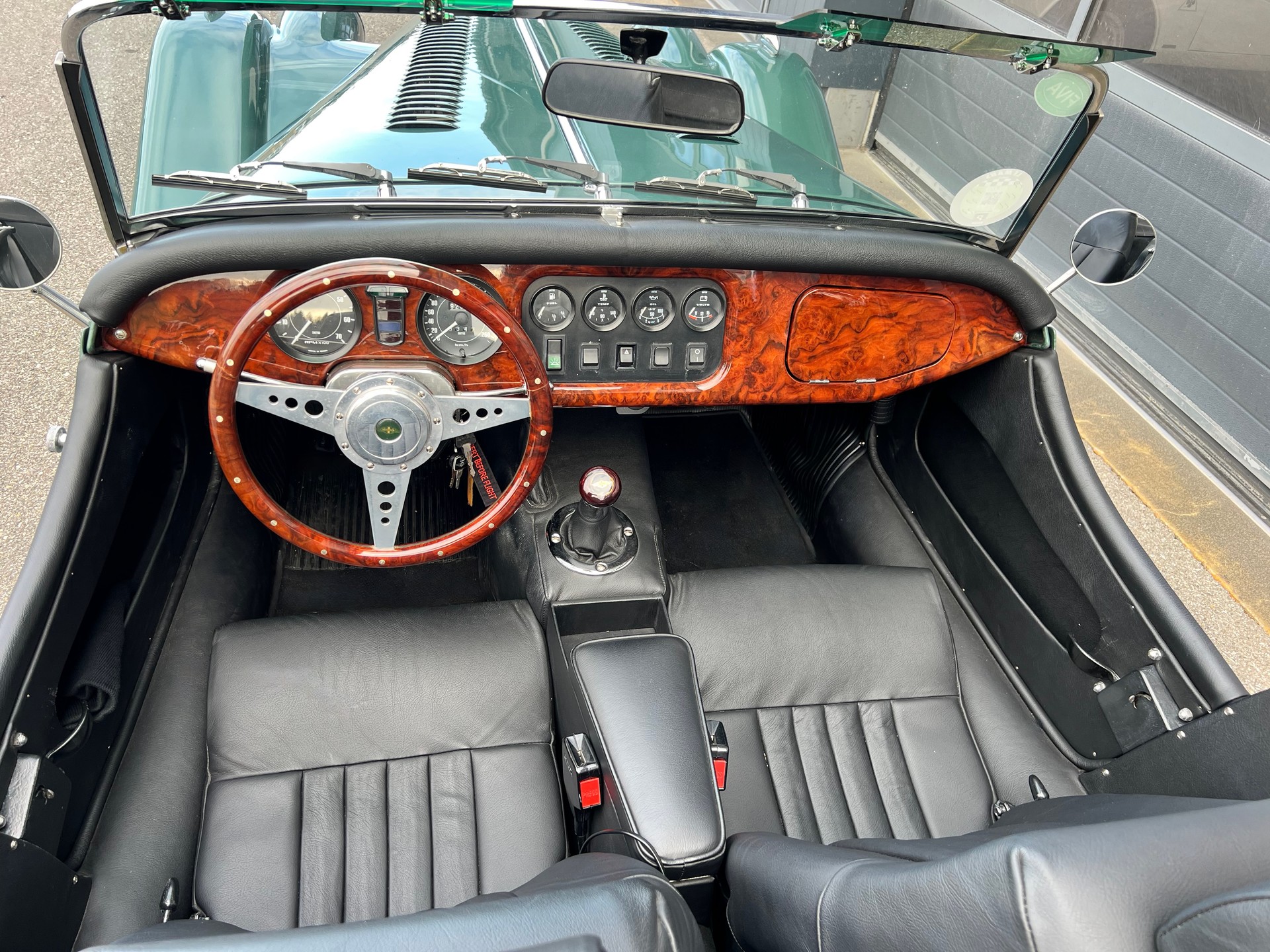 MORGAN PLUS 8-image-7