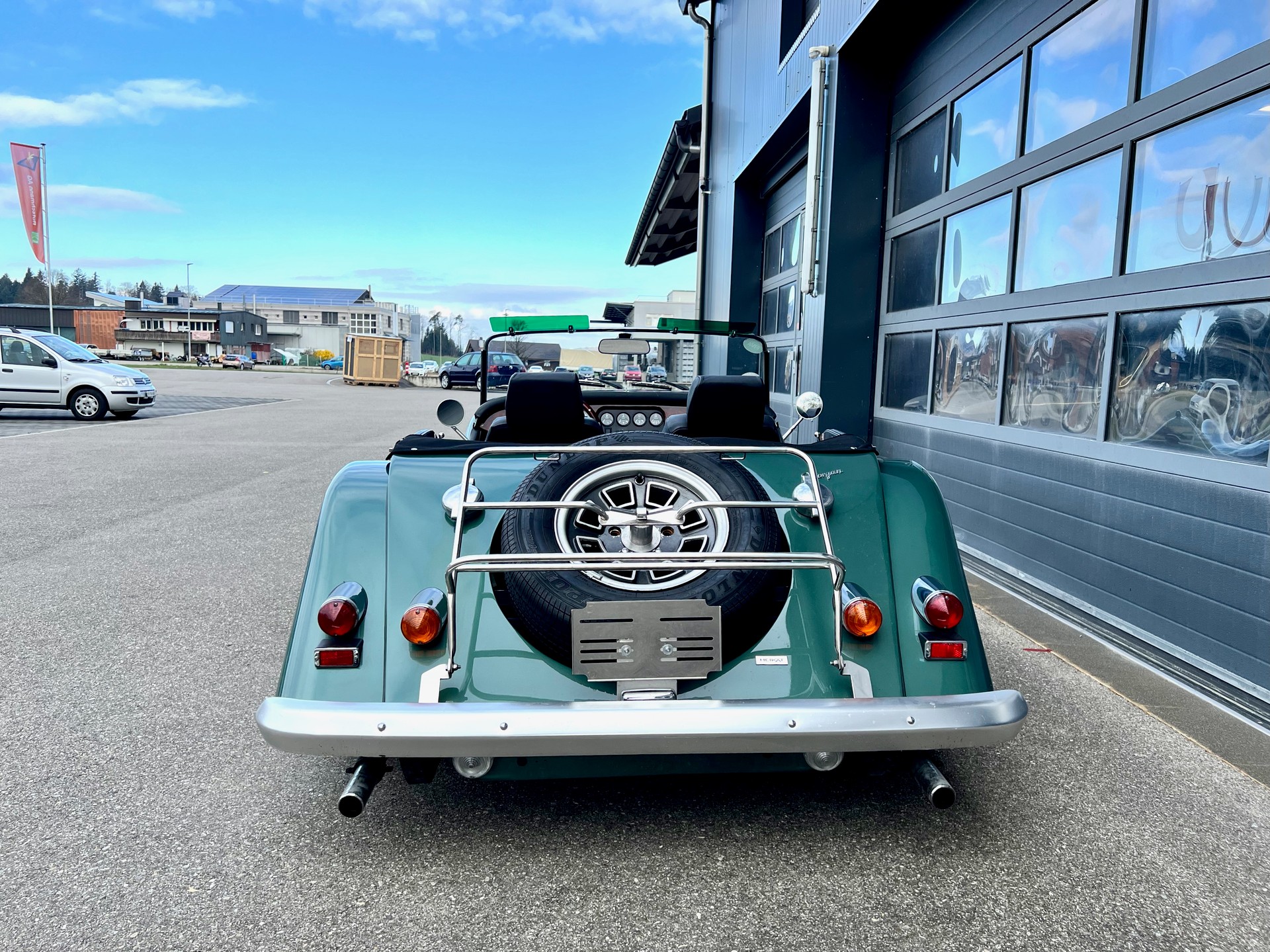 MORGAN PLUS 8-image-4