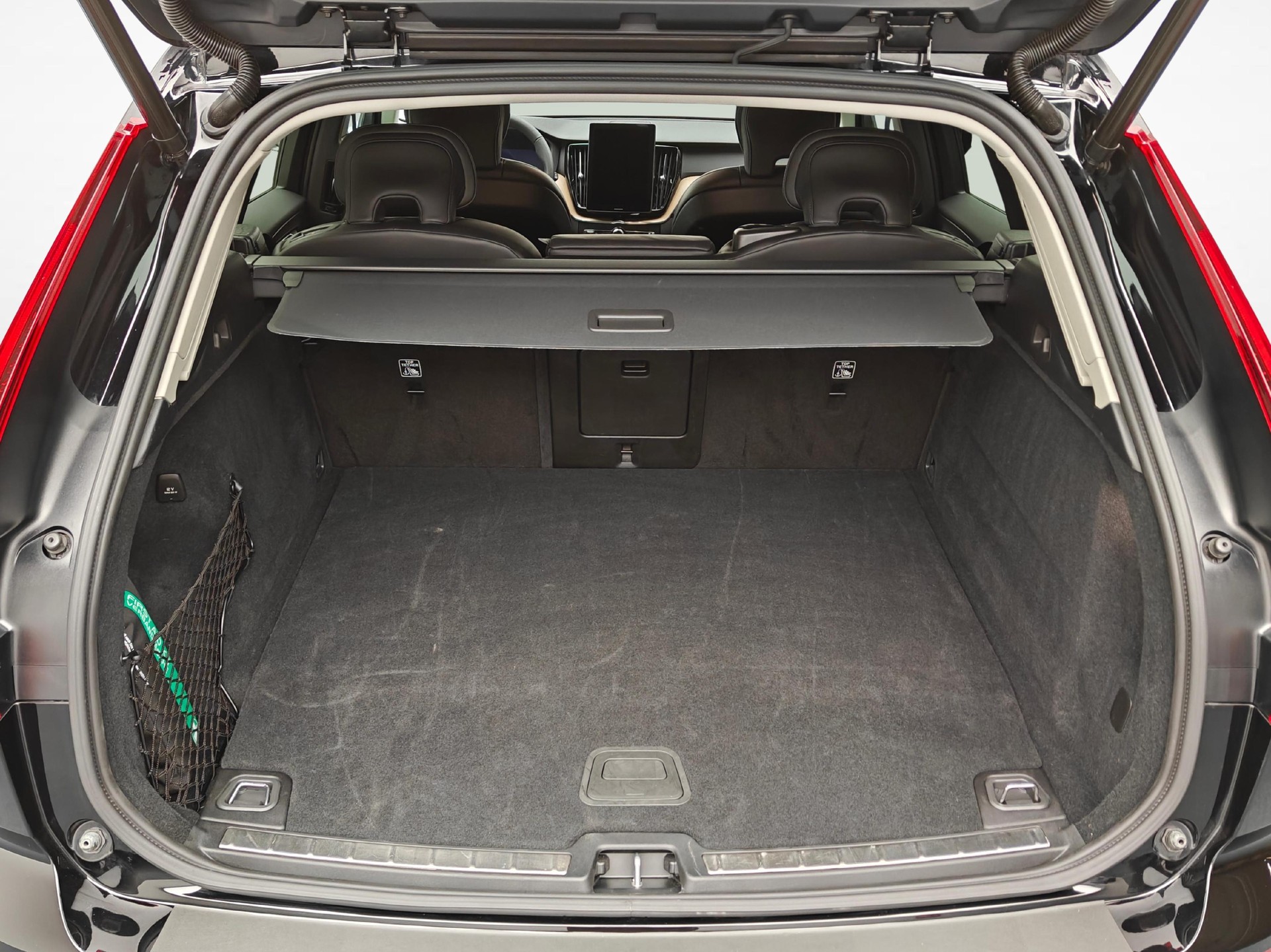 VOLVO XC60 2.0 T6 TE Plus Dark eAWD-image-11