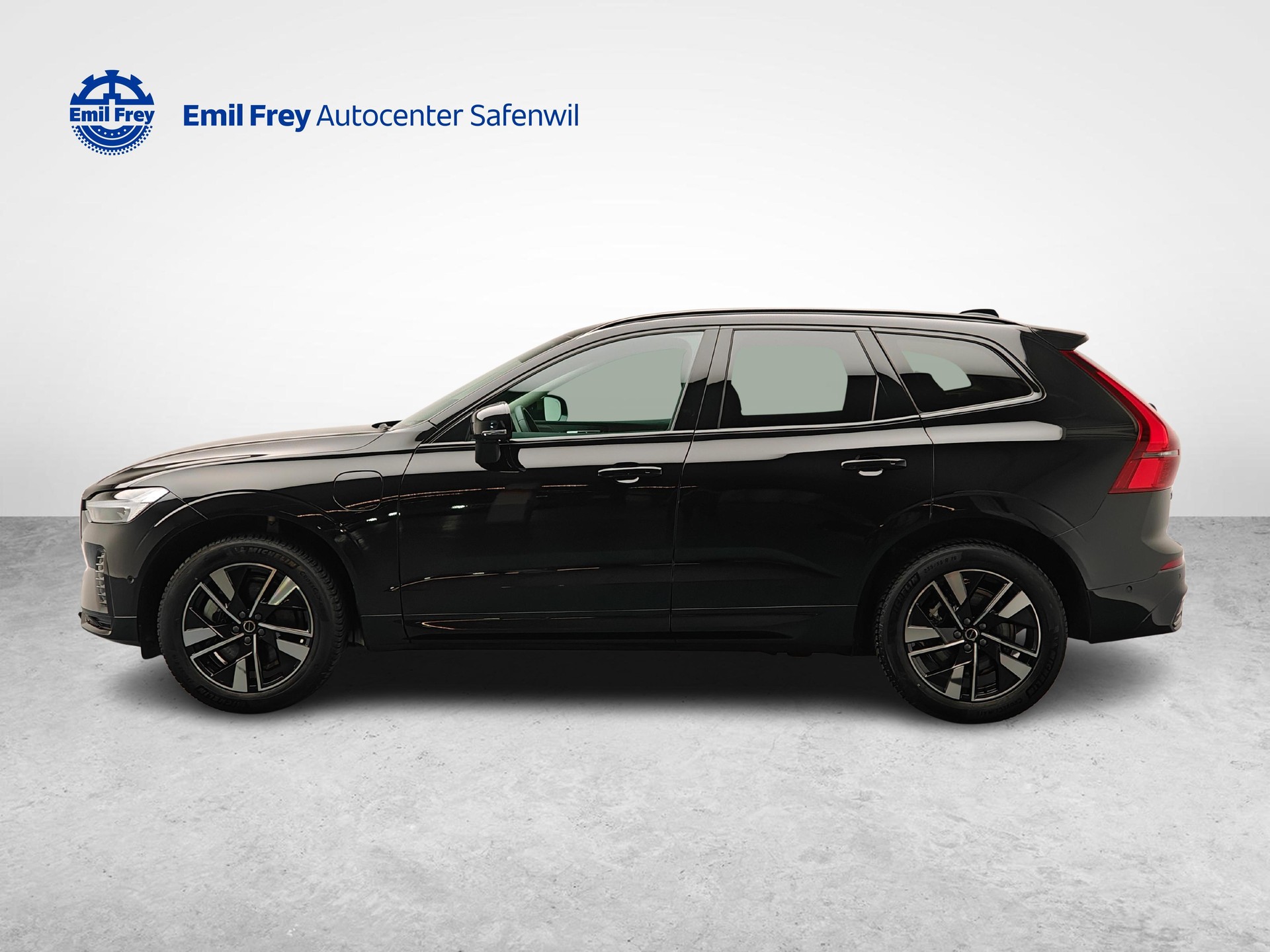 VOLVO XC60 2.0 T6 TE Plus Dark eAWD-image-1