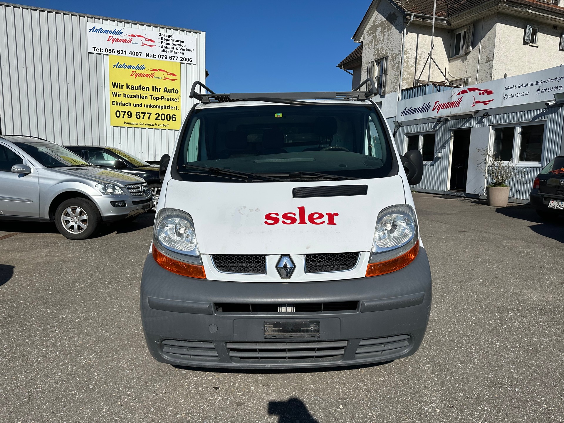 RENAULT Trafic 1.9 dCi 100 2.9t-image-0