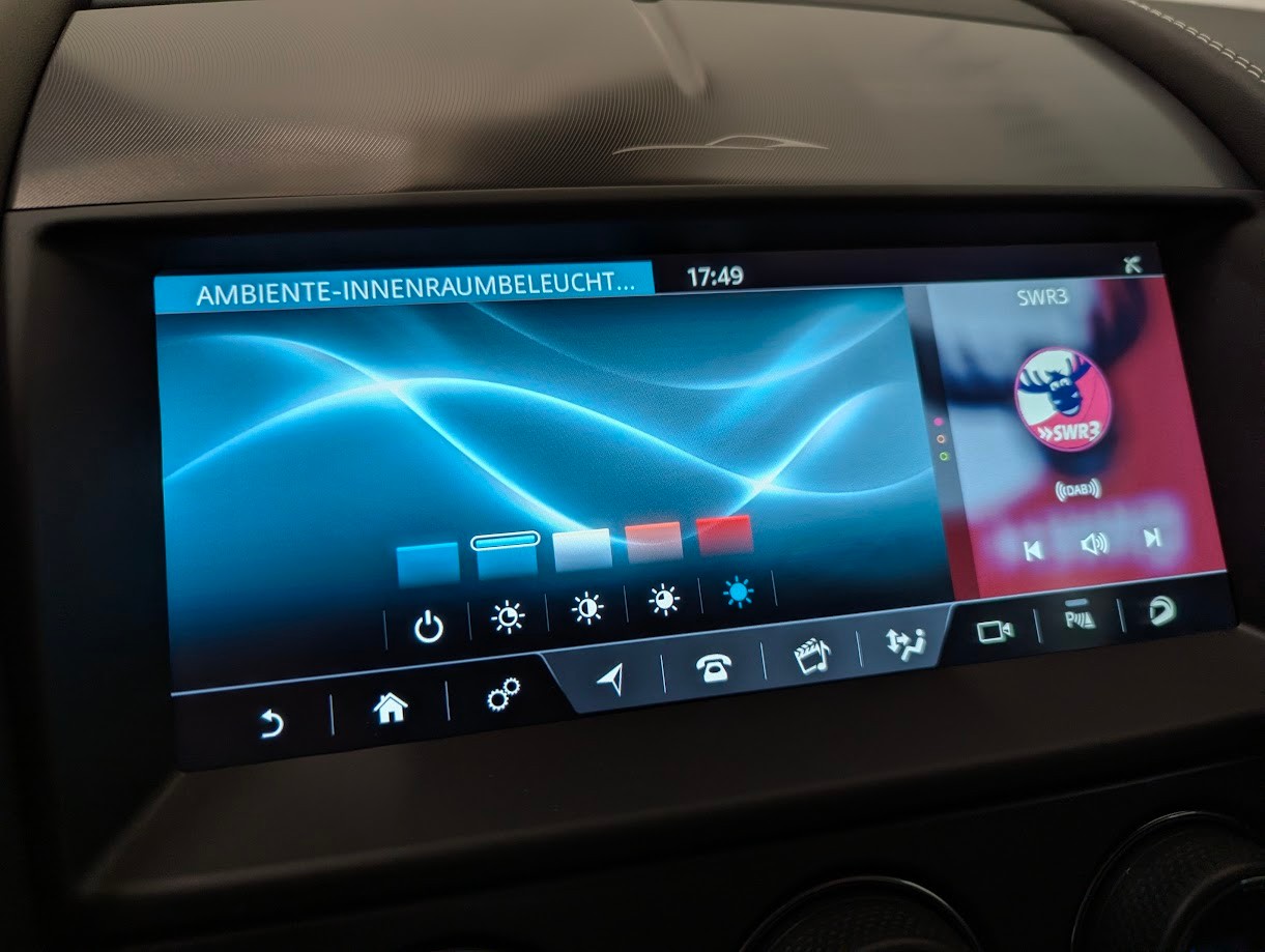 JAGUAR F-Type Convertible 5.0 V8 R75 AWD*LIMITIERTES SONDERMODELL 5J GAR PIXEL-LED CAM MERIDIAN SITZKLIMA*-image-21