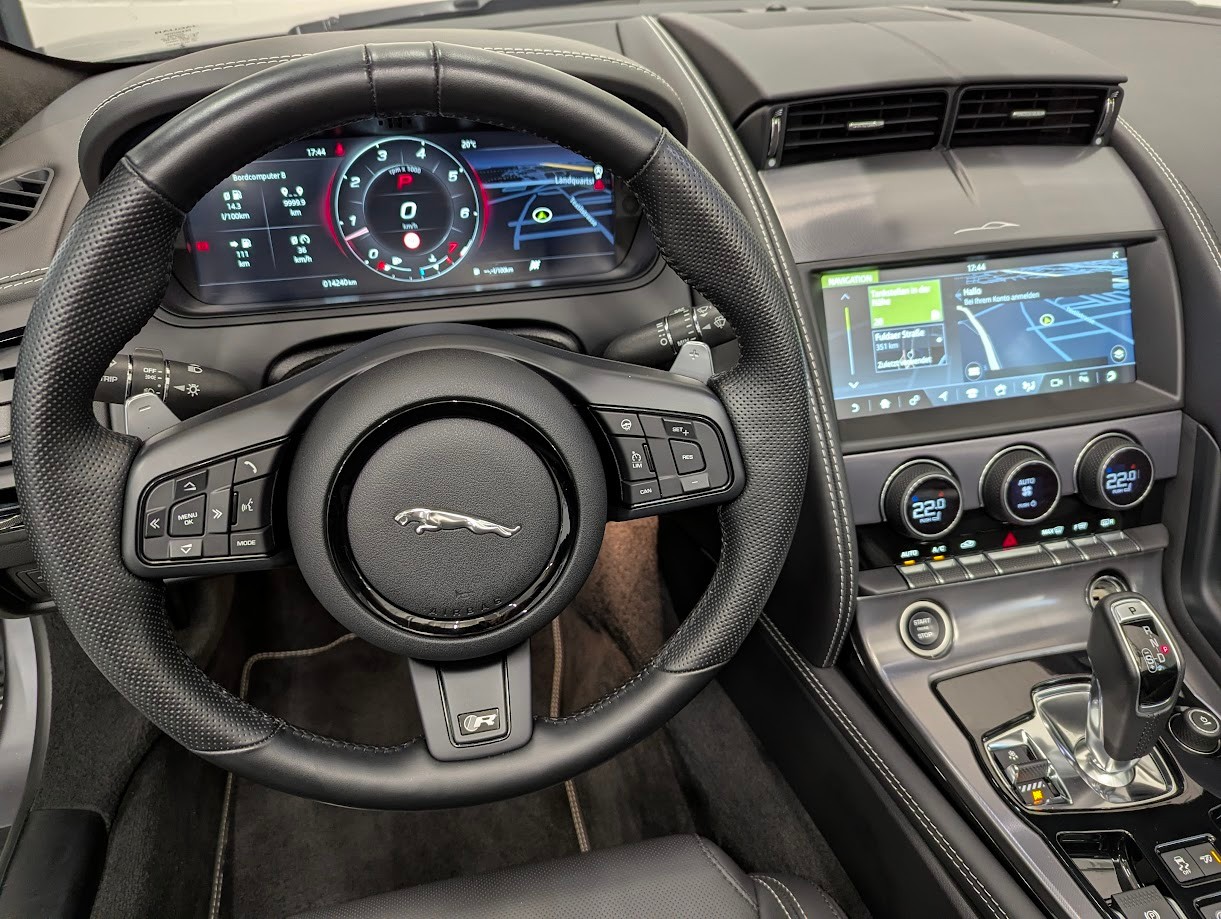 JAGUAR F-Type Convertible 5.0 V8 R75 AWD*LIMITIERTES SONDERMODELL 5J GAR PIXEL-LED CAM MERIDIAN SITZKLIMA*-image-10