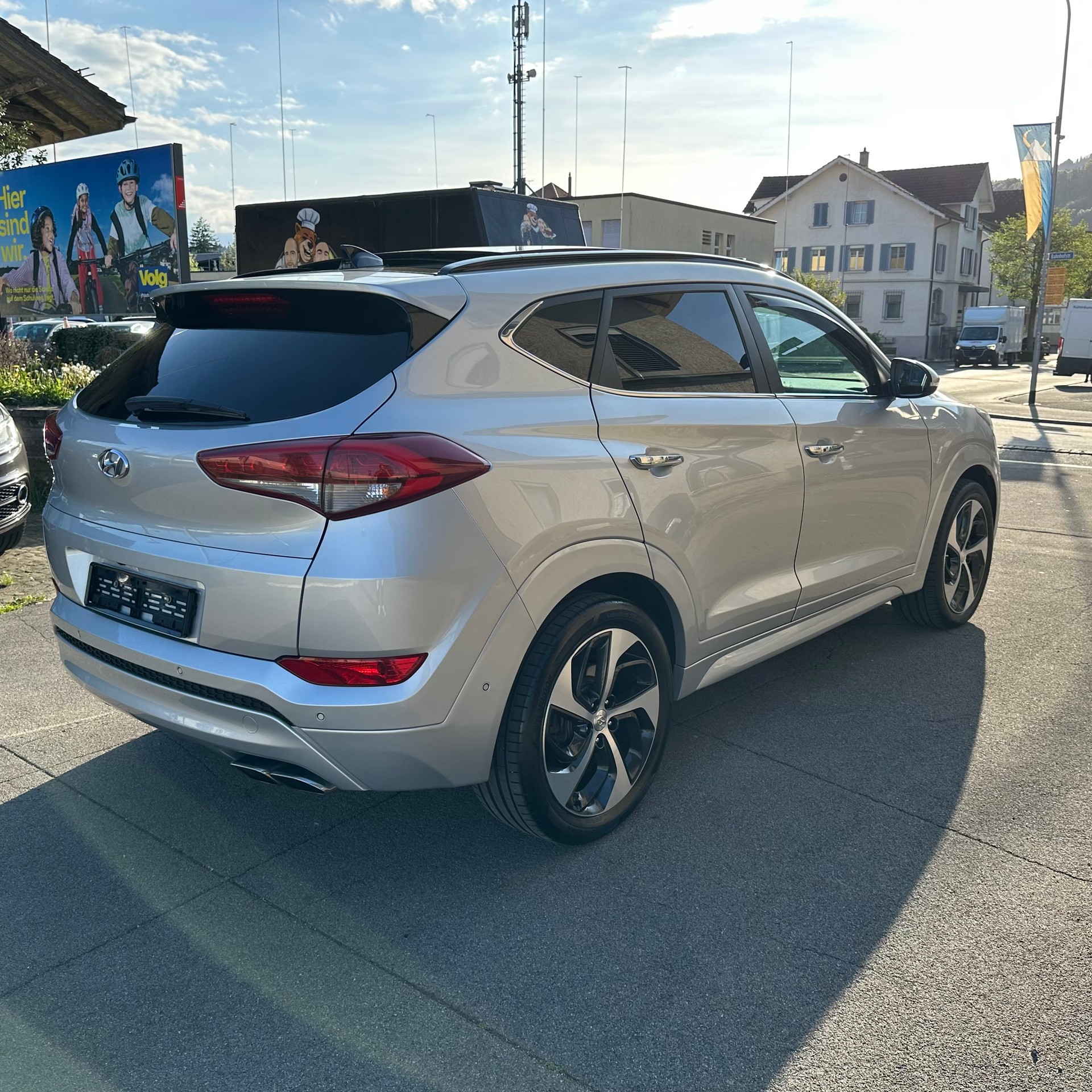 HYUNDAI Tucson 2.0 CRDI Vertex 4WD Automatic-image-2