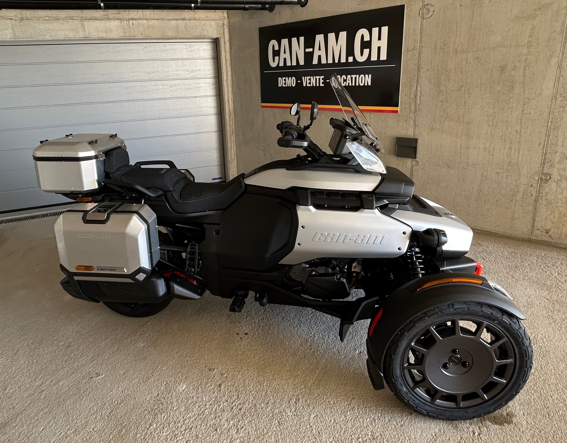CAN-AM CANYON XT-image-2