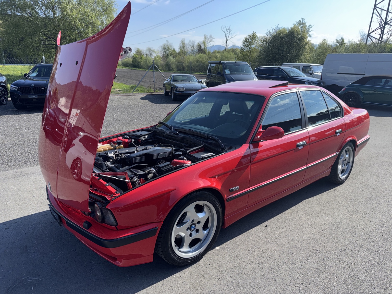BMW M5-image-15