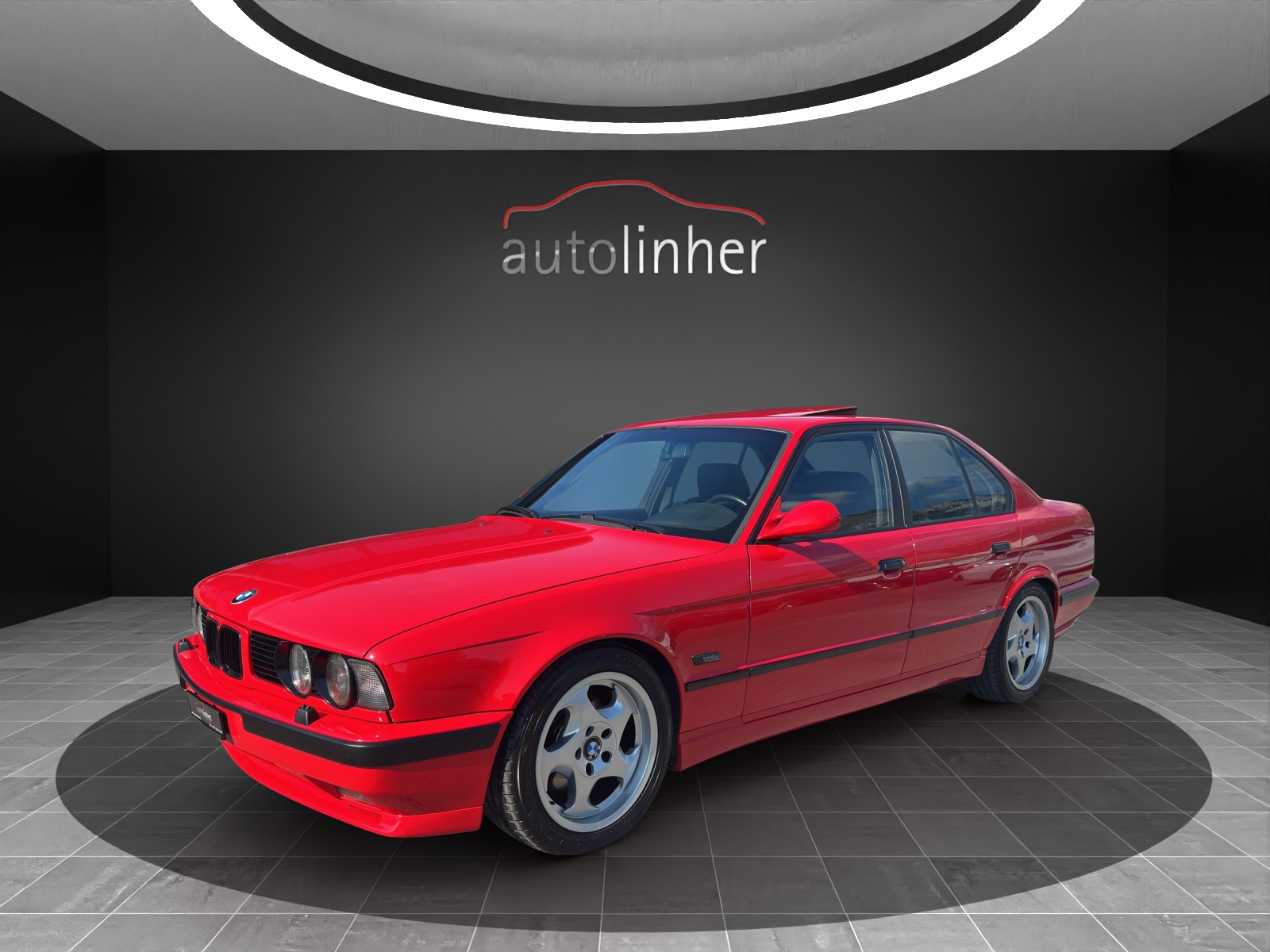 BMW M5-image-0