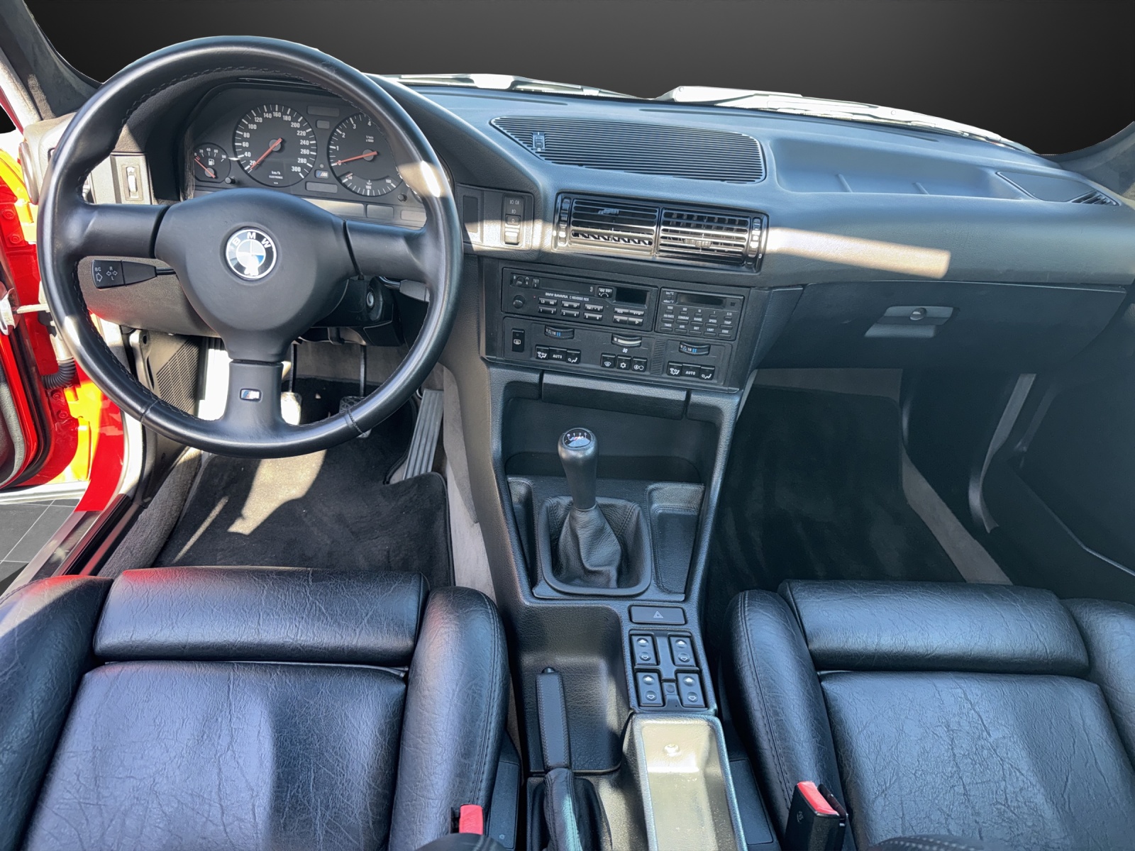 BMW M5-image-9