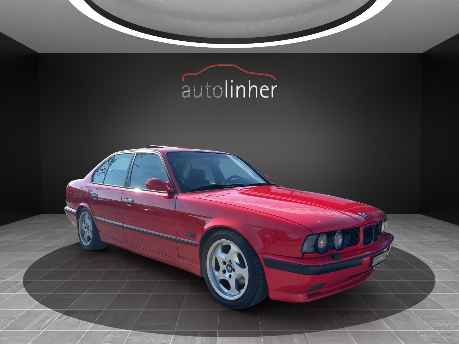 BMW M5-image-5