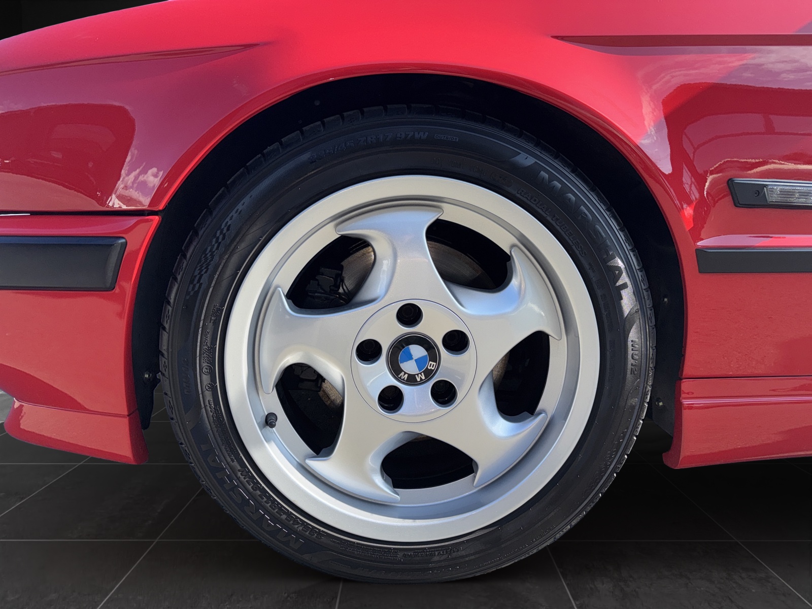 BMW M5-image-13