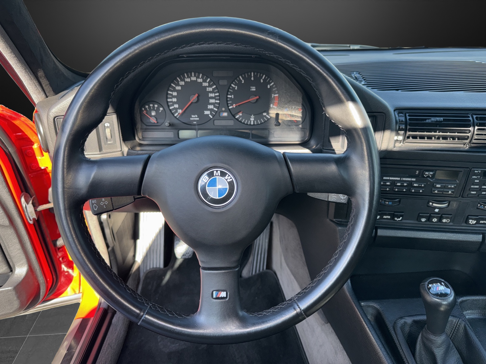 BMW M5-image-10