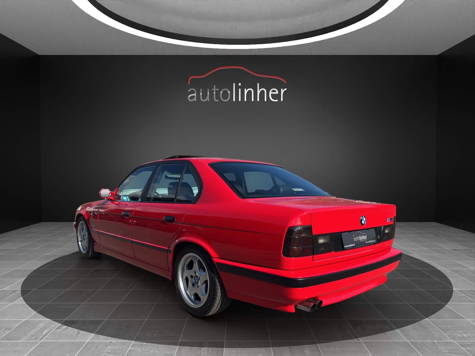BMW M5-image-2