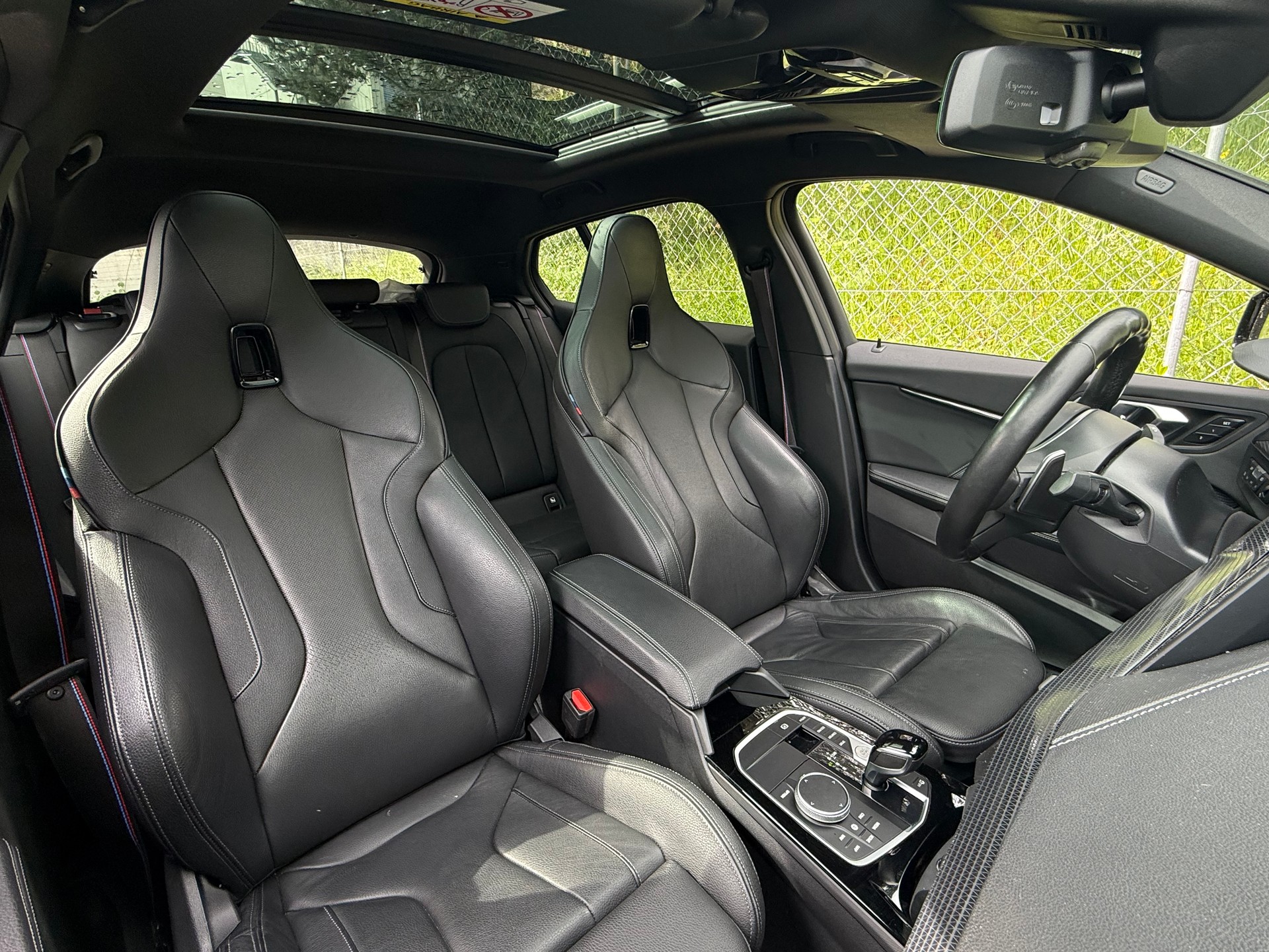 BMW M135i xDrive Steptronic-image-5
