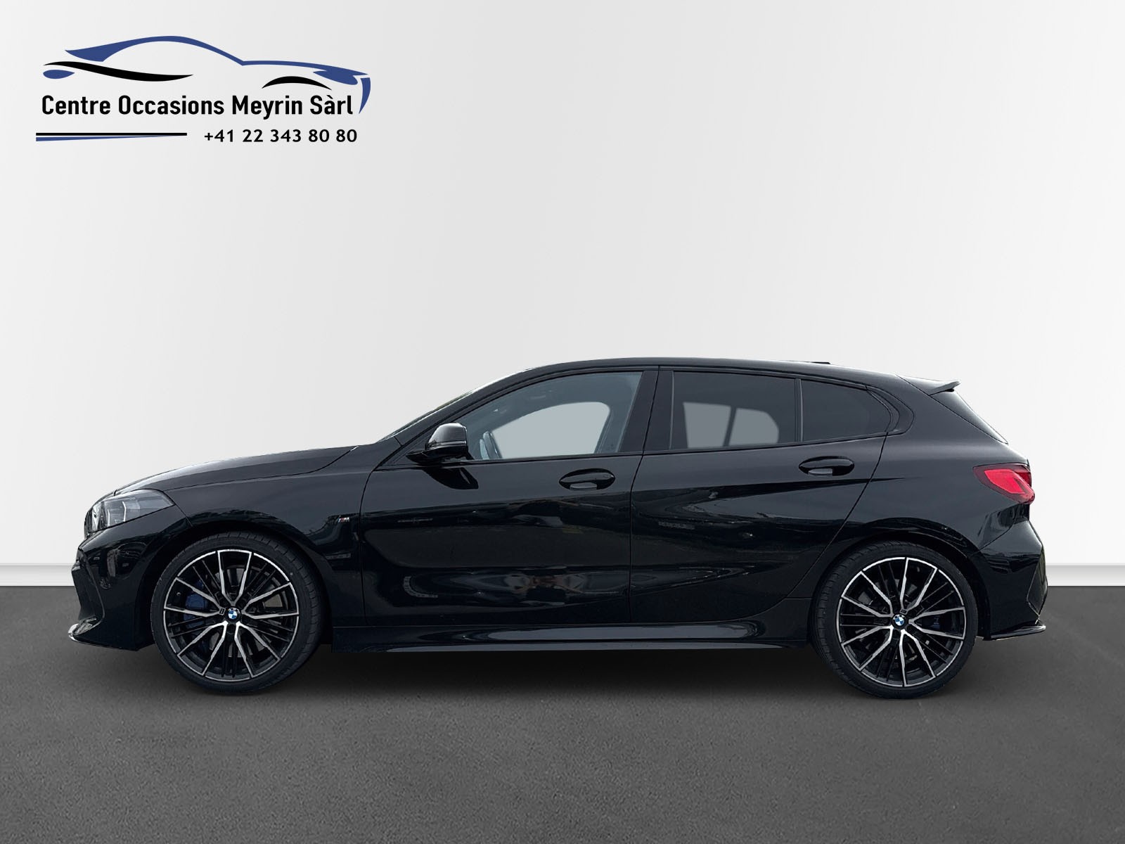 BMW M135i xDrive Steptronic-image-1