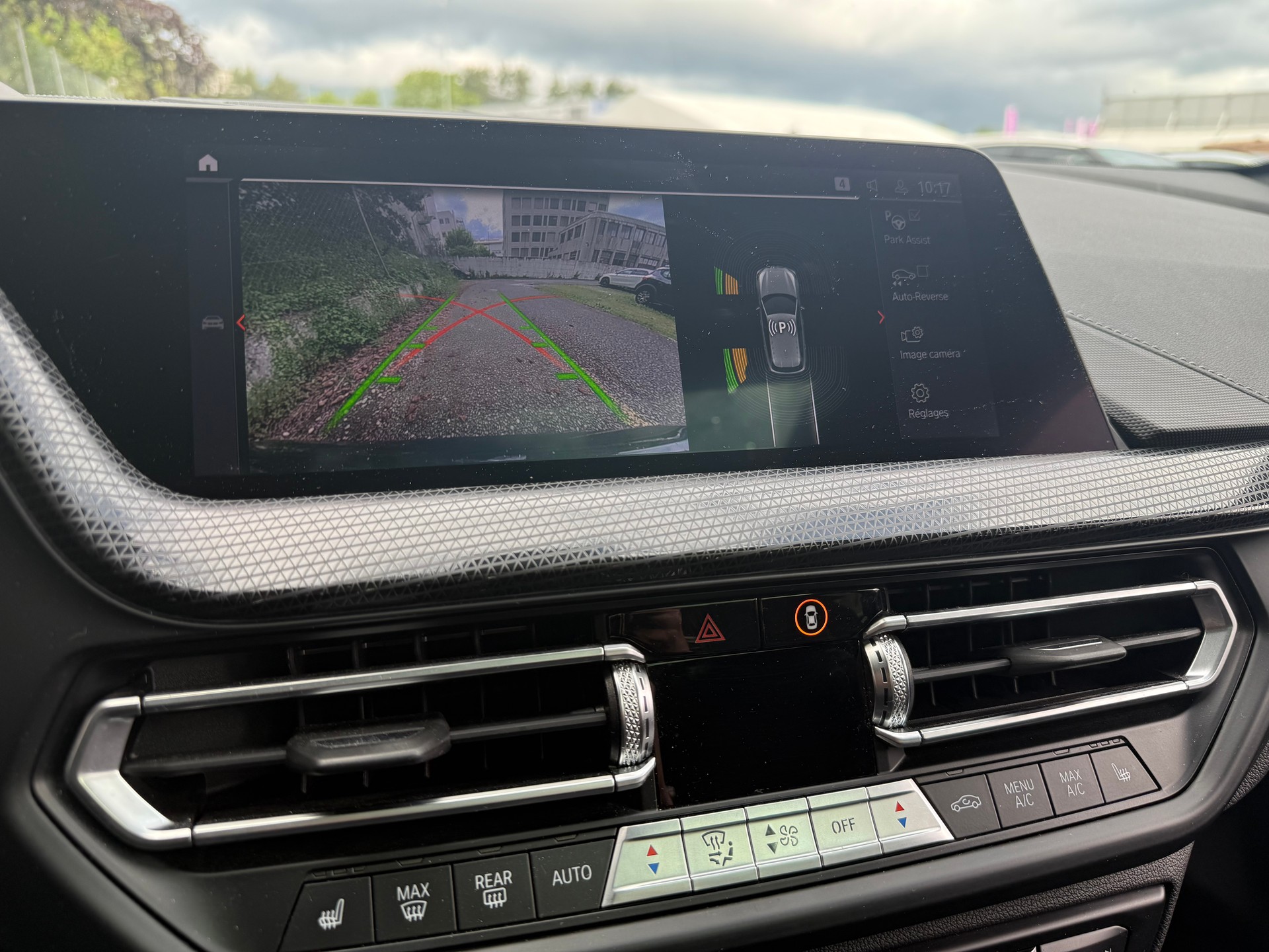 BMW M135i xDrive Steptronic-image-12