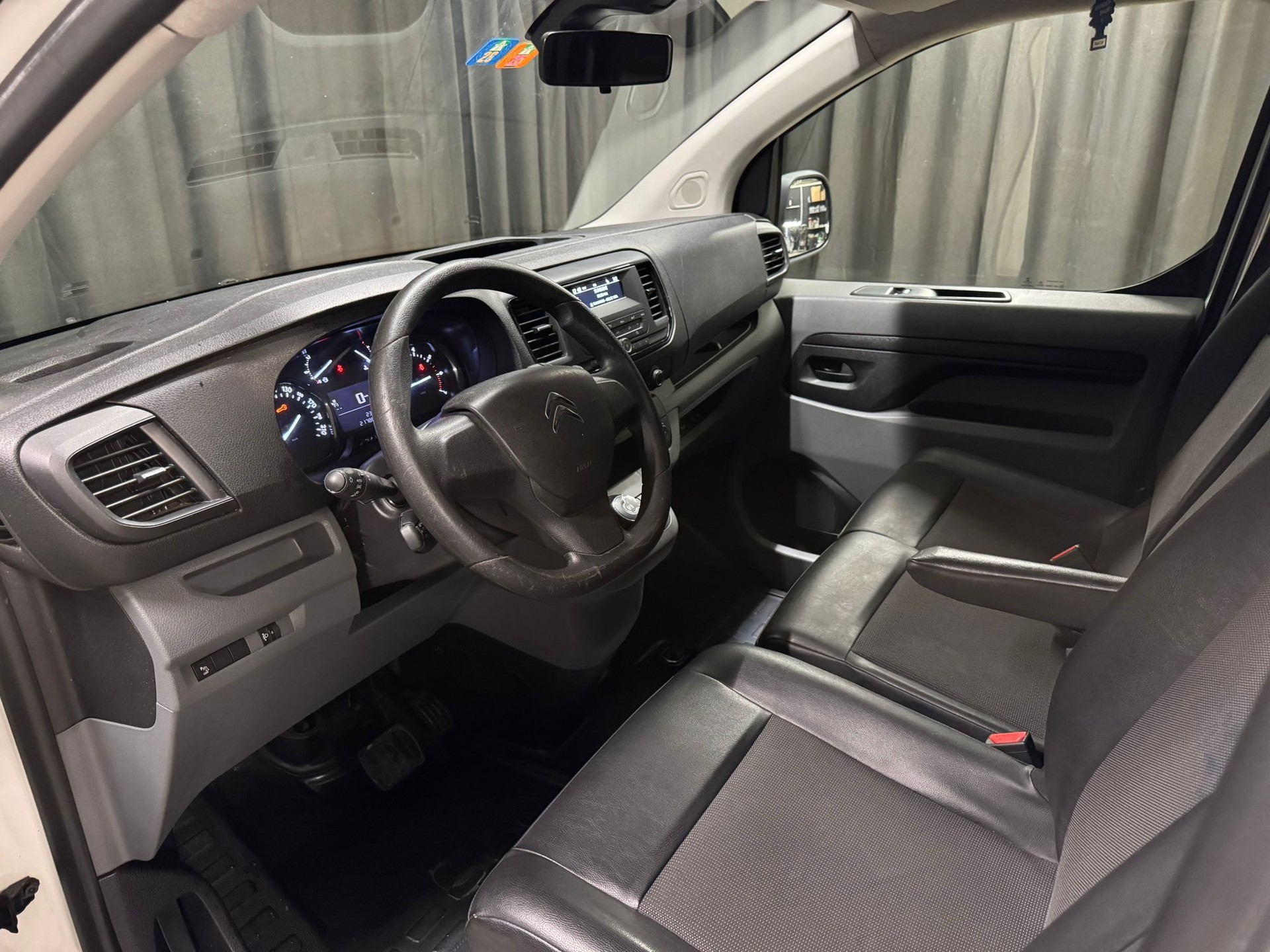 CITROEN Jumpy 2.0 BlueHDi 180 S&S XL Attraction EAT6-image-12