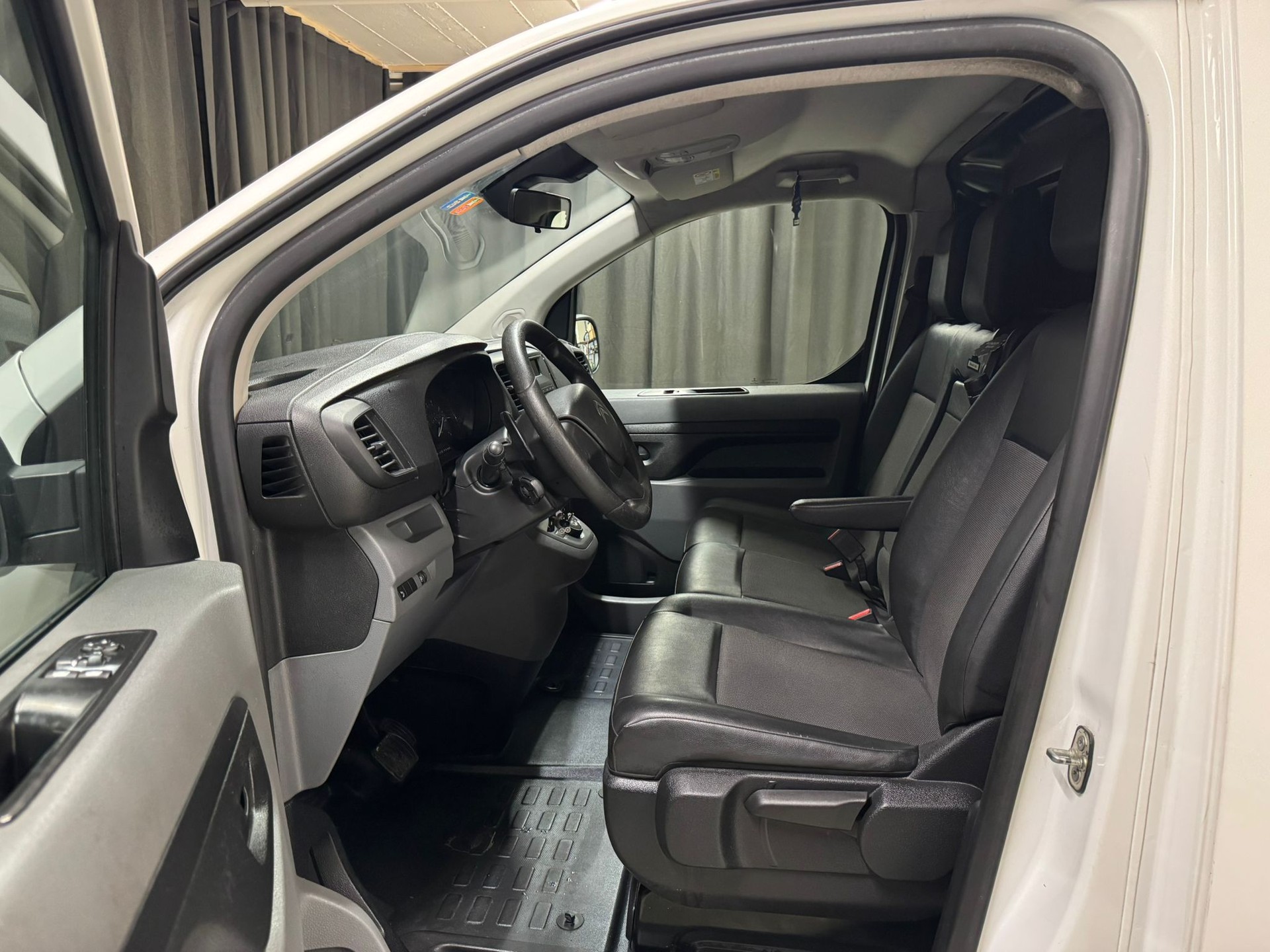 CITROEN Jumpy 2.0 BlueHDi 180 S&S XL Attraction EAT6-image-6
