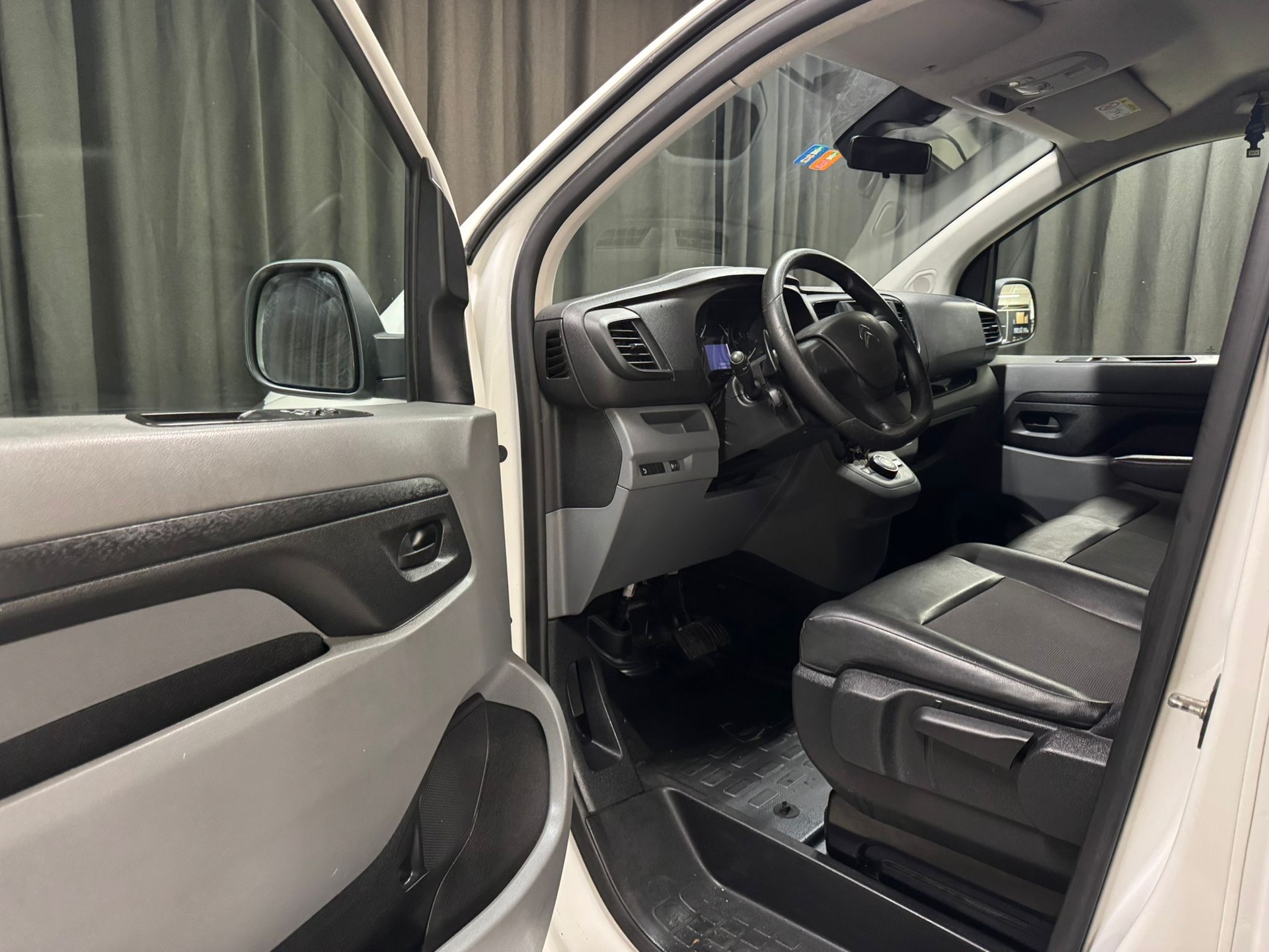 CITROEN Jumpy 2.0 BlueHDi 180 S&S XL Attraction EAT6-image-7