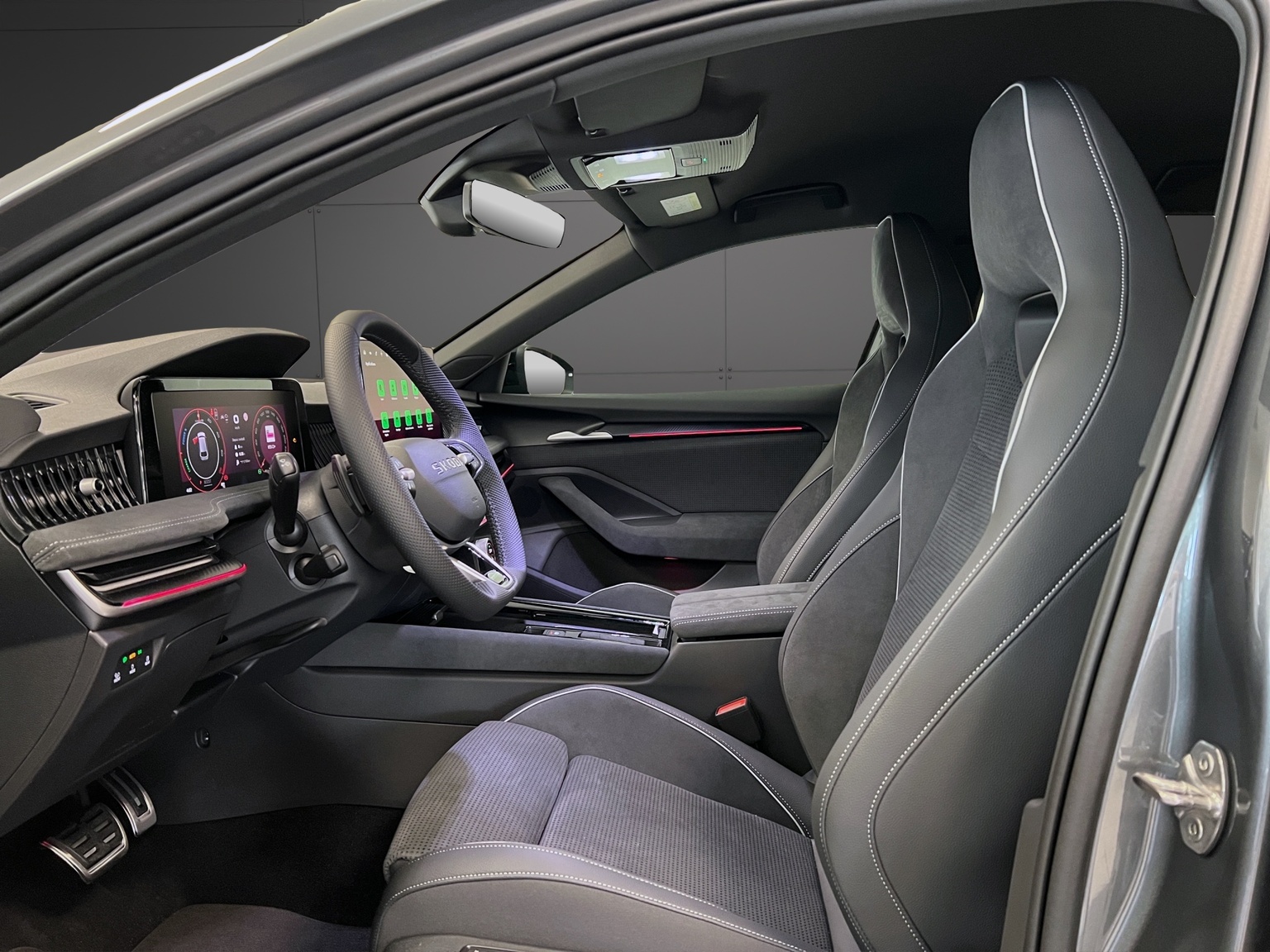 SKODA Superb Combi 1.5 TSI PHEV Sportline DSG-image-5