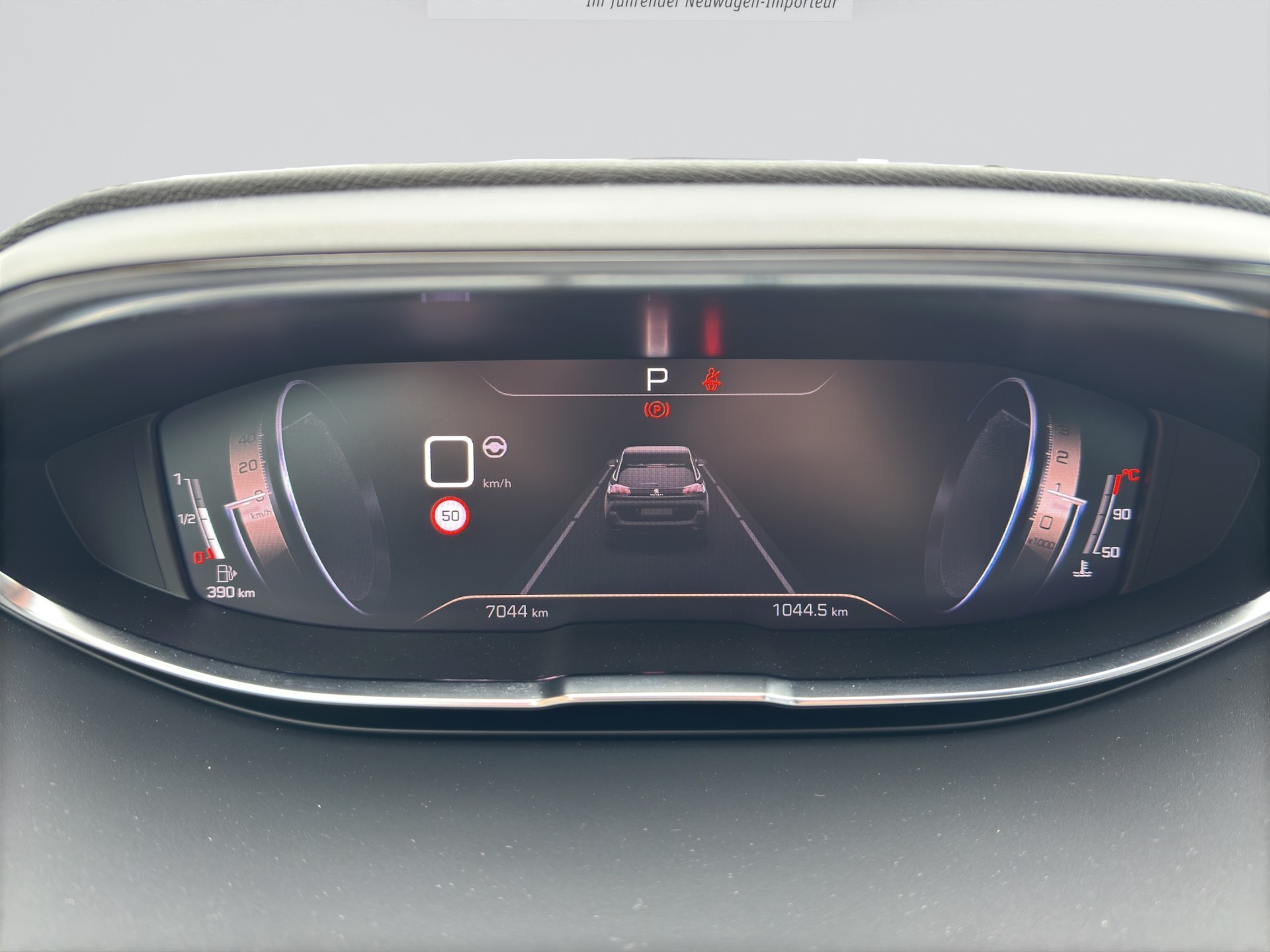 PEUGEOT 5008 1.2 Pure Tech GT 7Pl. EAT8-image-11