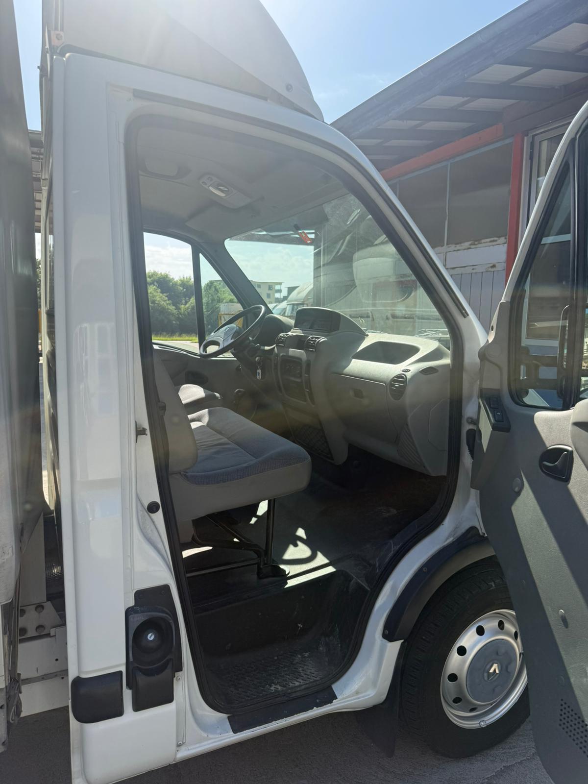 RENAULT T35-115 2.5 dCi CCL13U-image-23