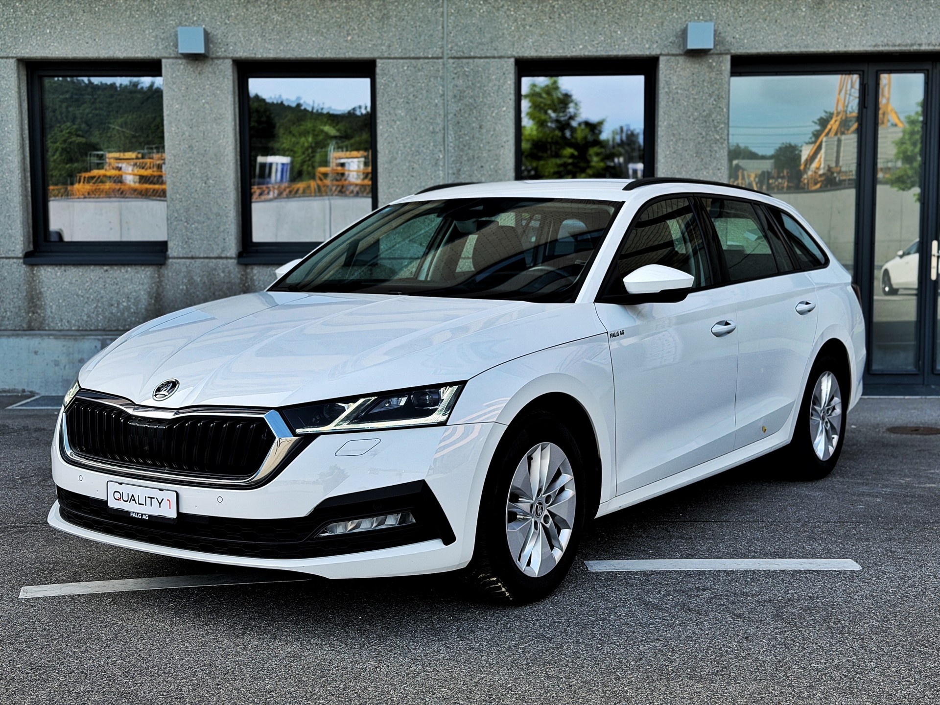 SKODA Octavia Combi 2.0 TDI DSG Ambition 4x4