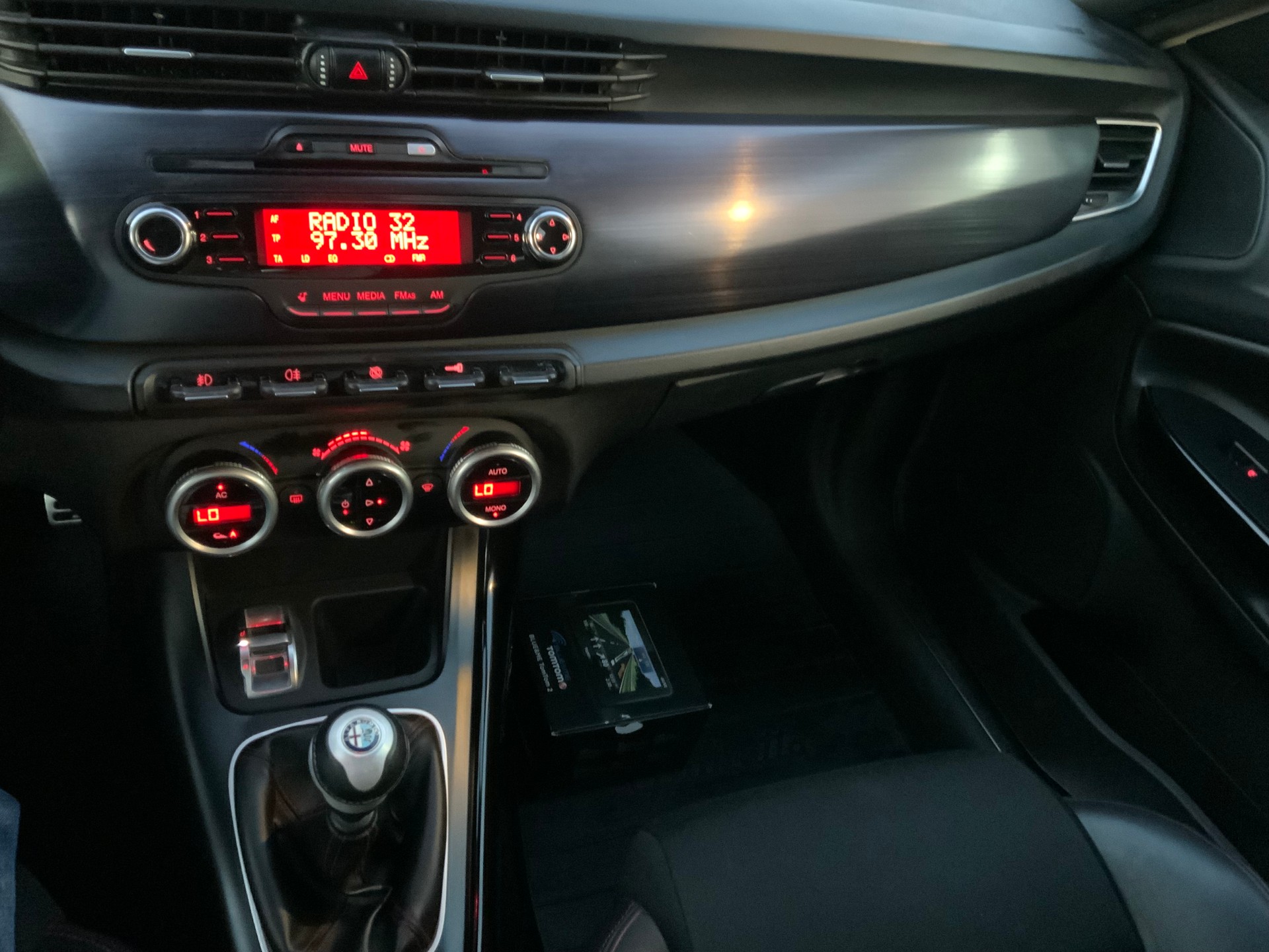 ALFA ROMEO Giulietta 1.4 MultiAir Distinctive-image-9