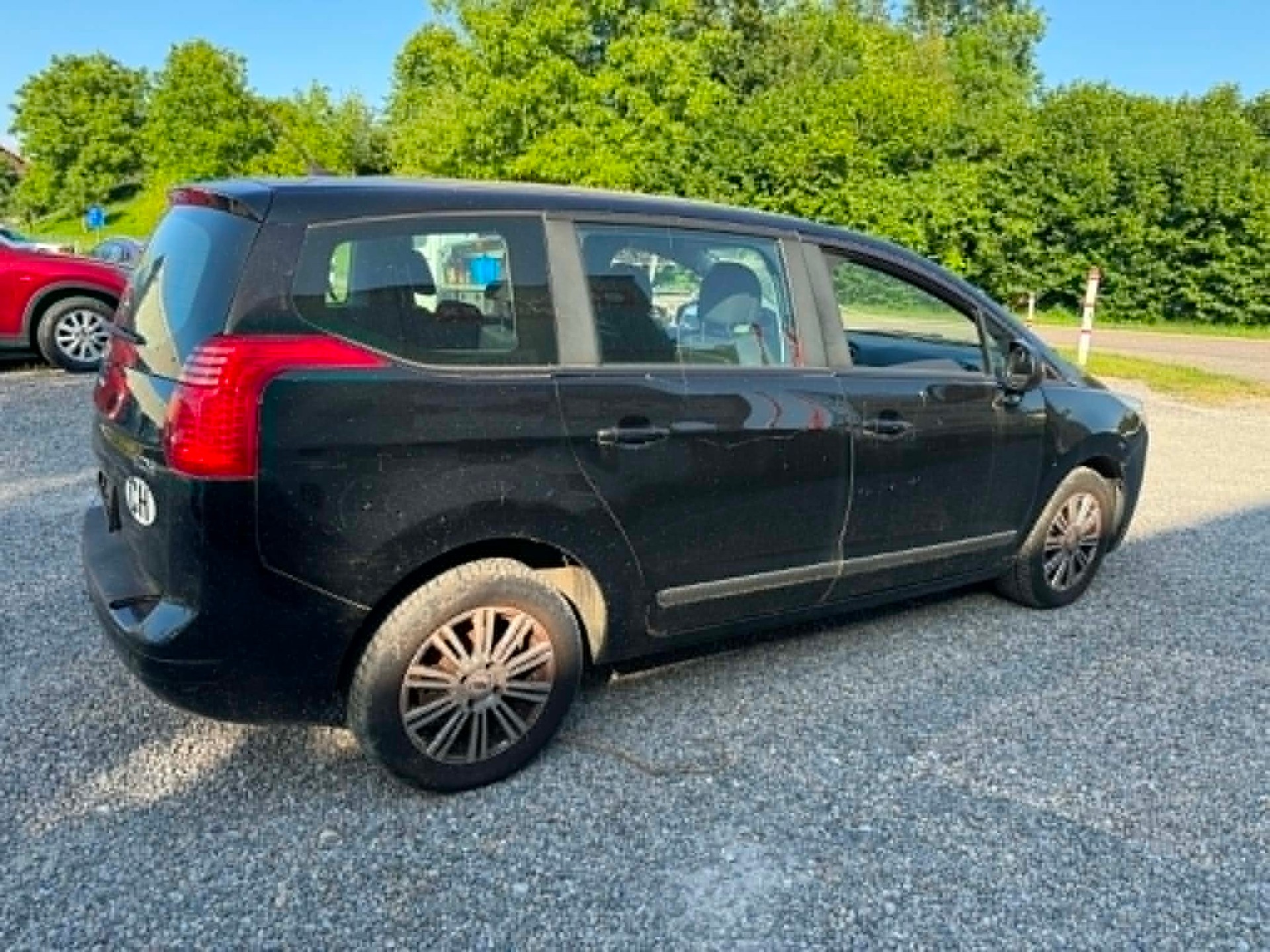 PEUGEOT 5008 1.6 16V VTI Business-image-6