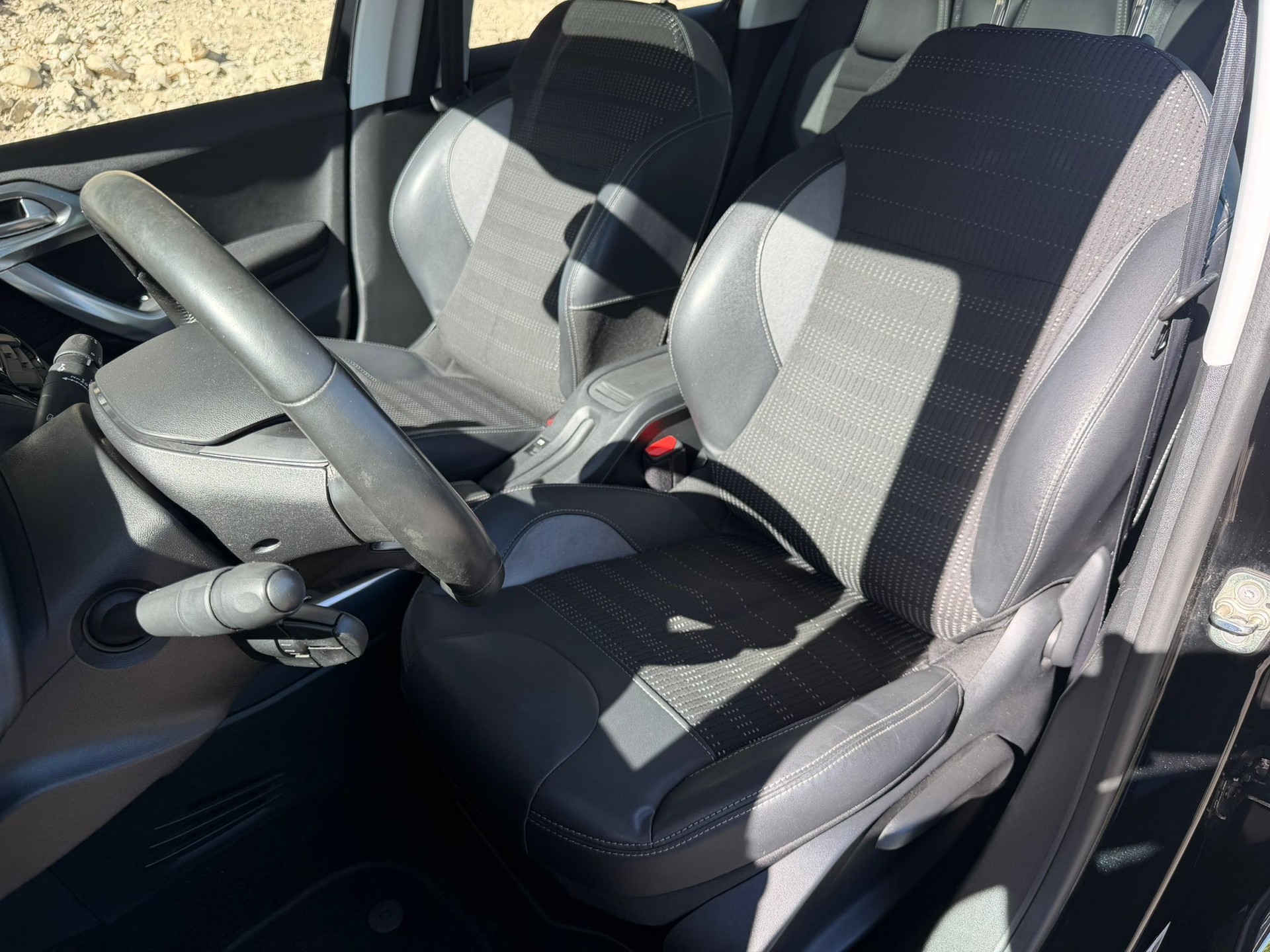 PEUGEOT 2008 1.6 VTI Allure Automatic-image-7