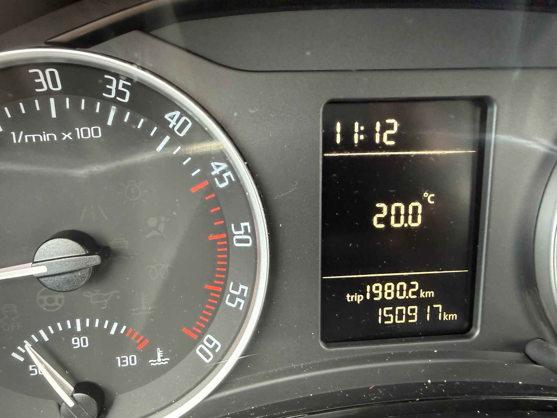 SKODA Octavia Combi 1.6 TDI Swiss Adventure 4x4-image-8