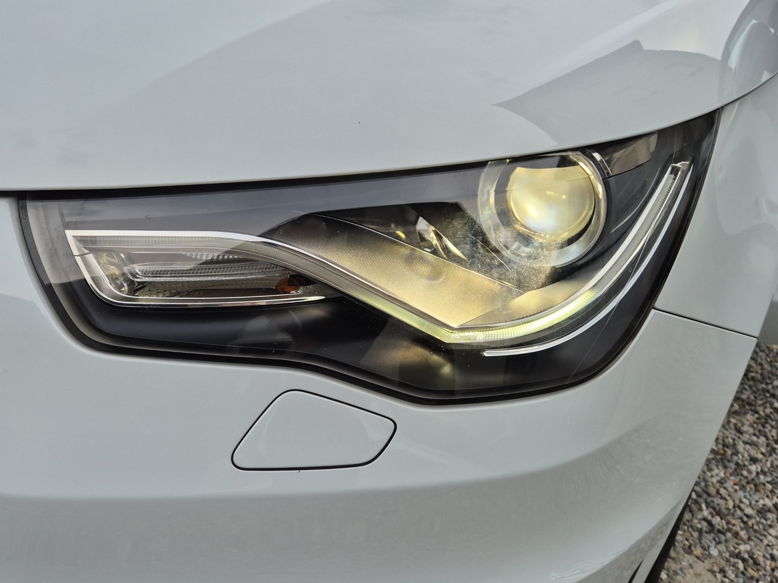 AUDI A1 Sportback 1.2 TFSI S-LINE-image-8