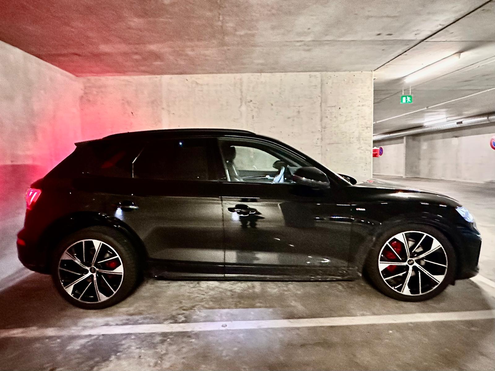 AUDI 2.0 40 TDI Black Edition quattro S-Tronic-image-1