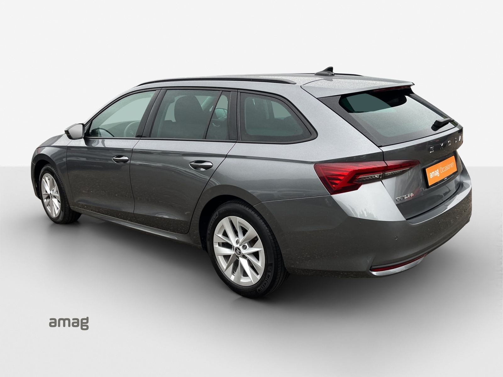 SKODA Octavia Combi 1.5 TSI mHEV DSG Dynamic-image-2