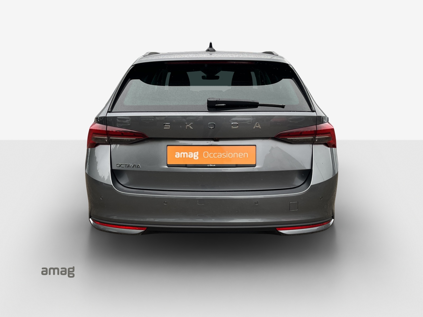 SKODA Octavia Combi 1.5 TSI mHEV DSG Dynamic-image-3