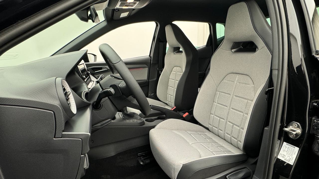 SEAT Arona 1.5 Eco TSI FR DSG-image-4