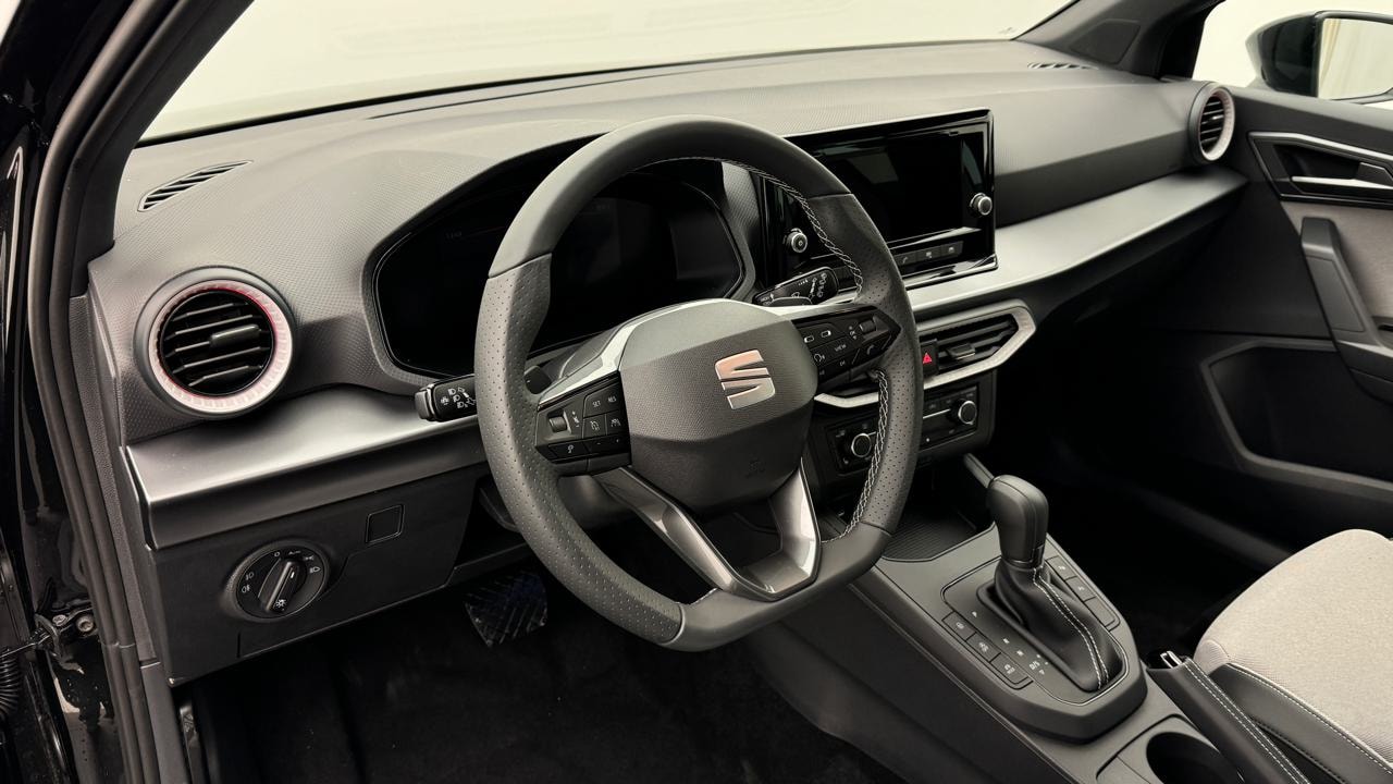 SEAT Arona 1.5 Eco TSI FR DSG-image-6