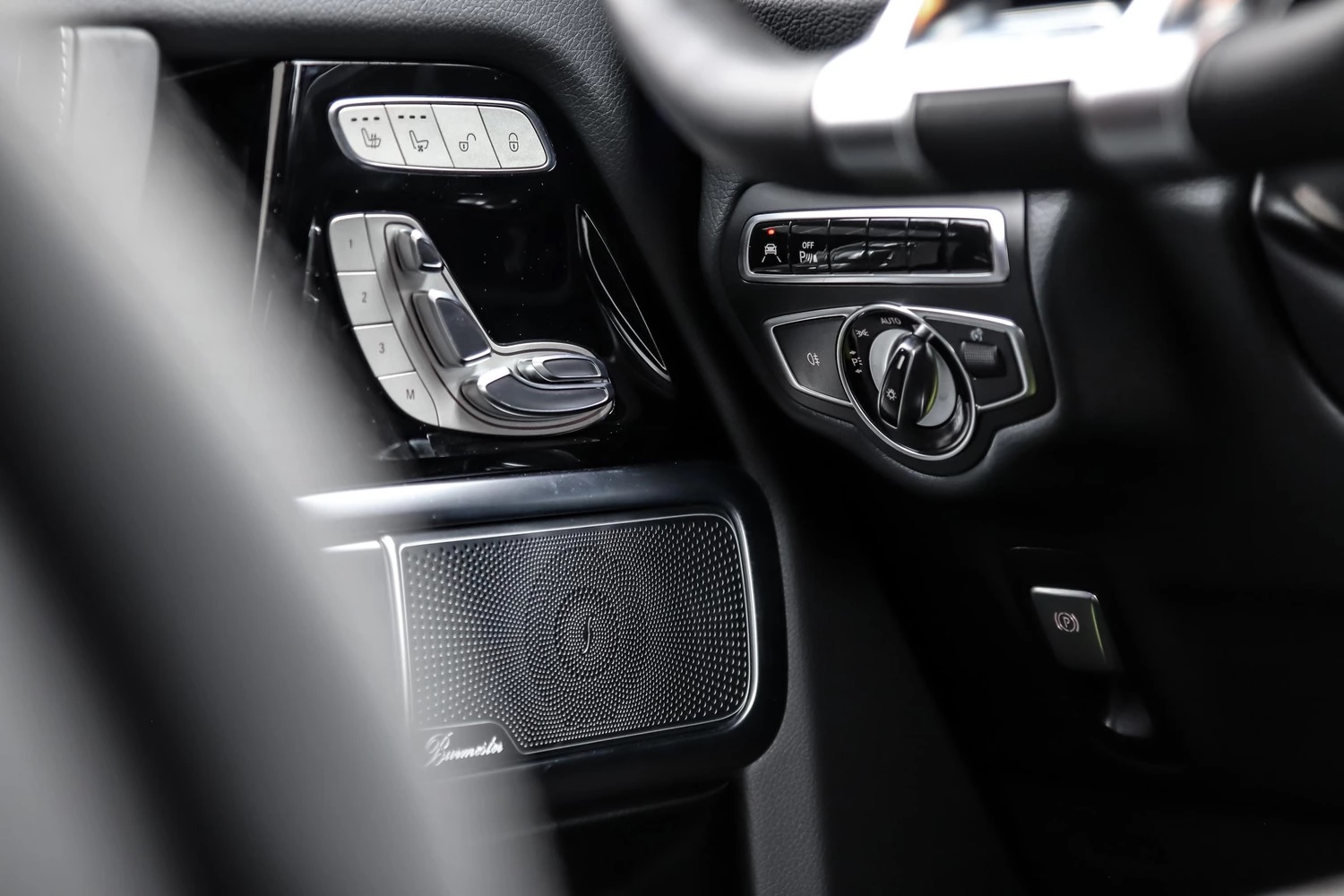 MERCEDES-BENZ W463 V8-Biturbo-image-10