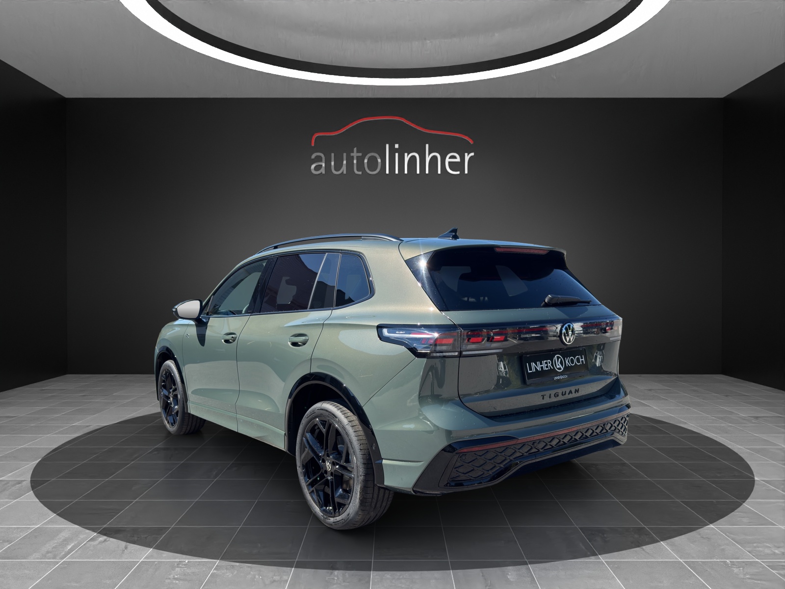 VW Tiguan 2.0 TDI SCR R-Line 4Motion DSG-image-2
