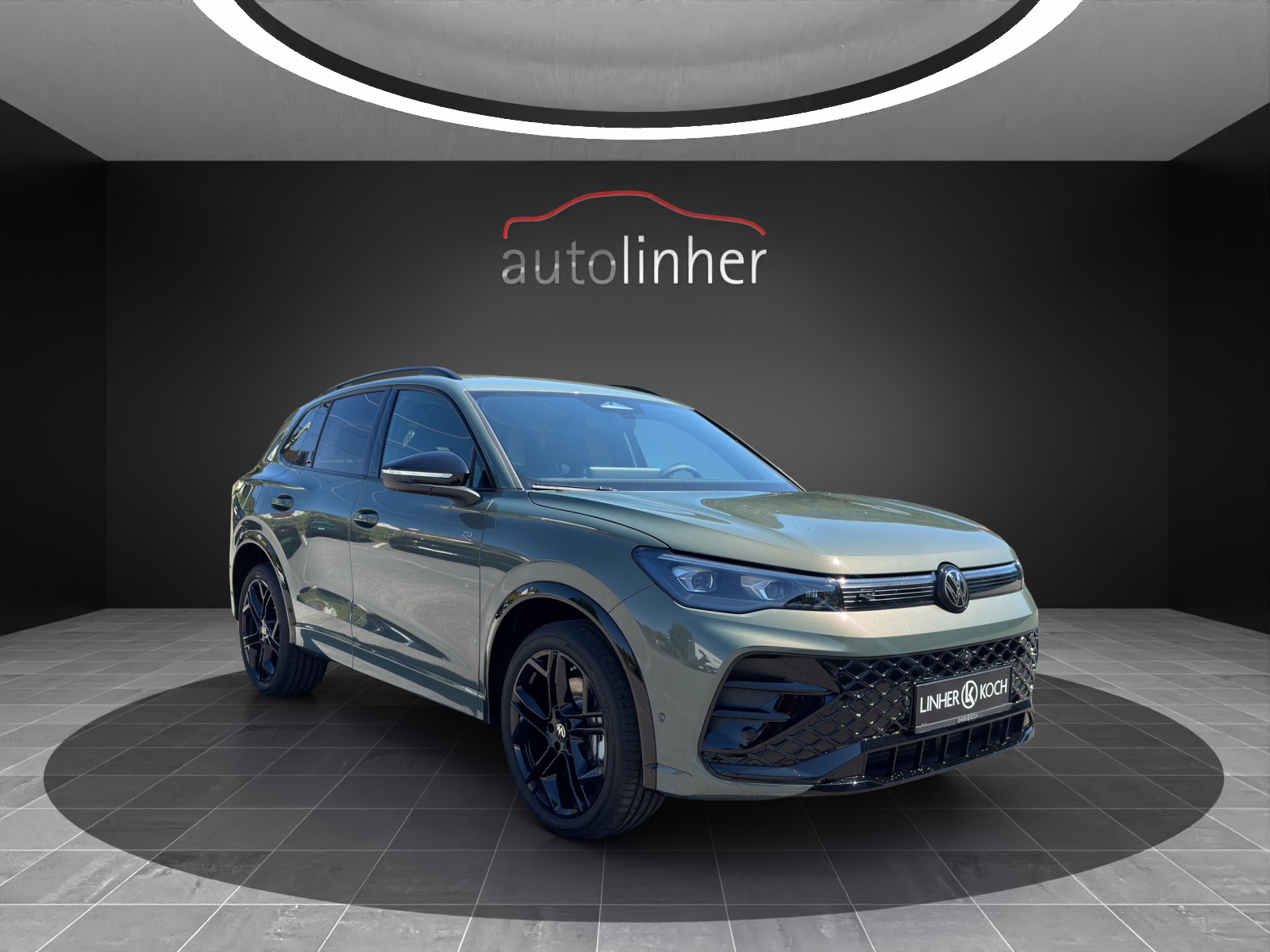 VW Tiguan 2.0 TDI SCR R-Line 4Motion DSG-image-5