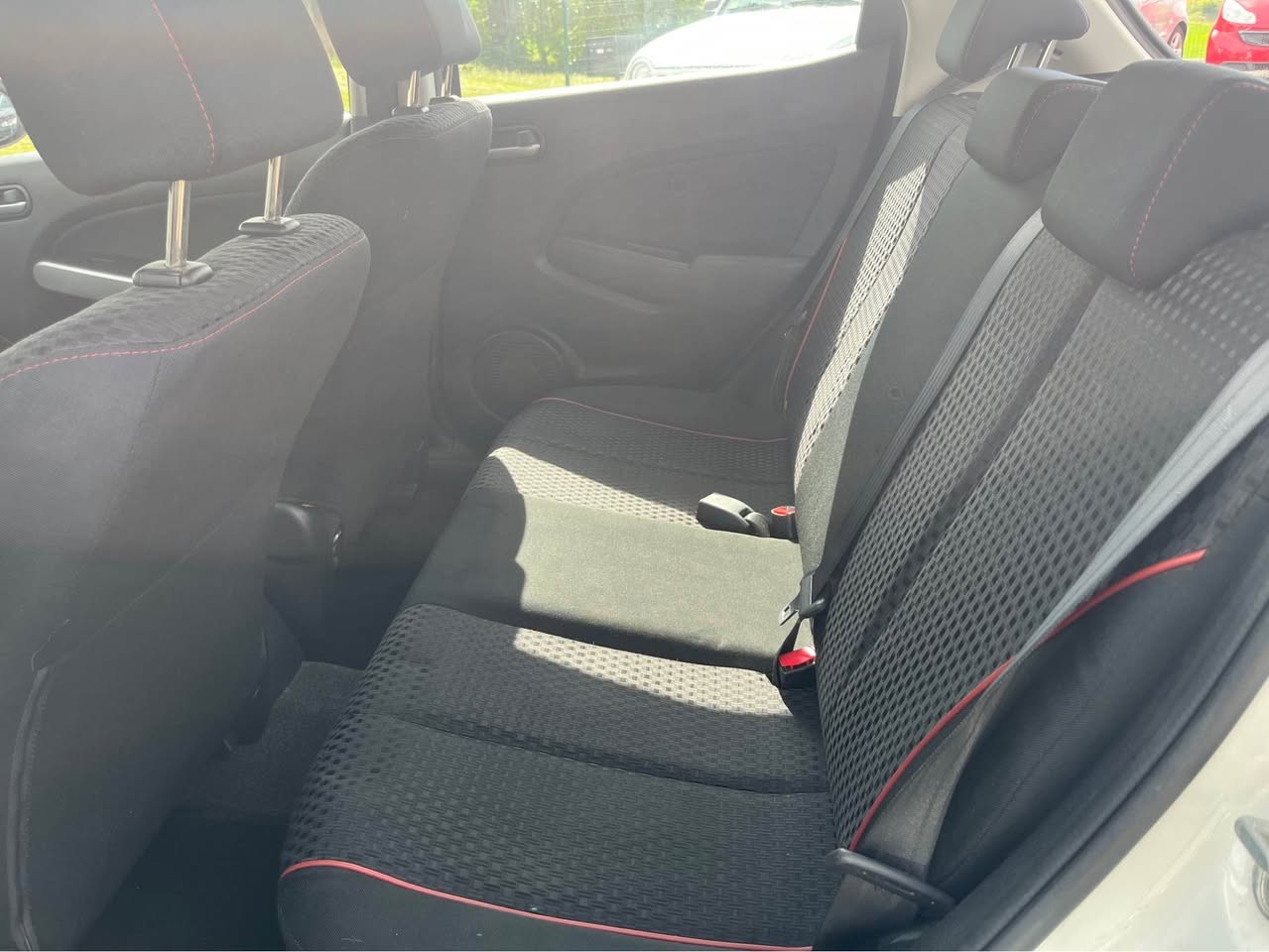 MAZDA 2 1.5i 16V Sport-image-9