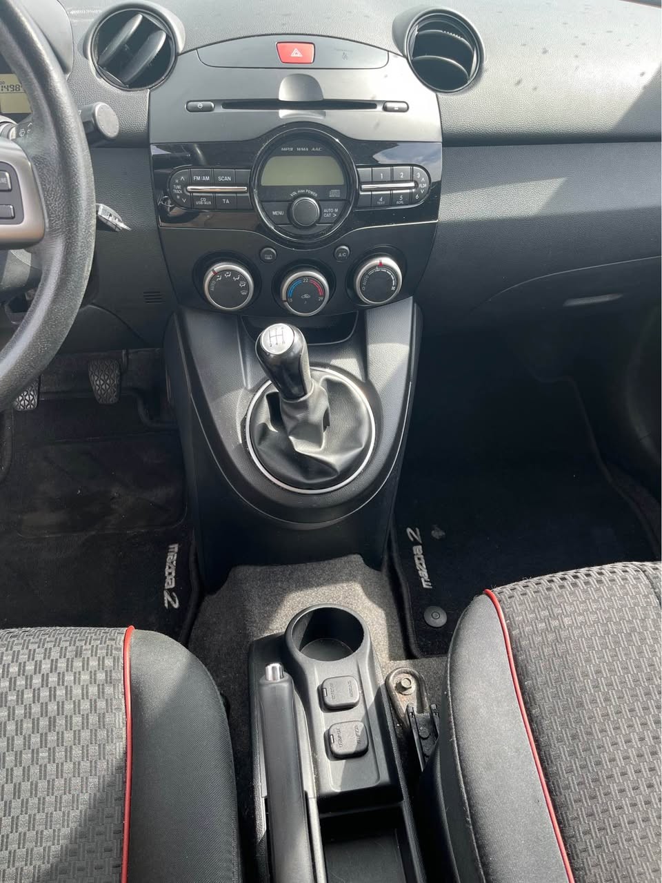 MAZDA 2 1.5i 16V Sport-image-10