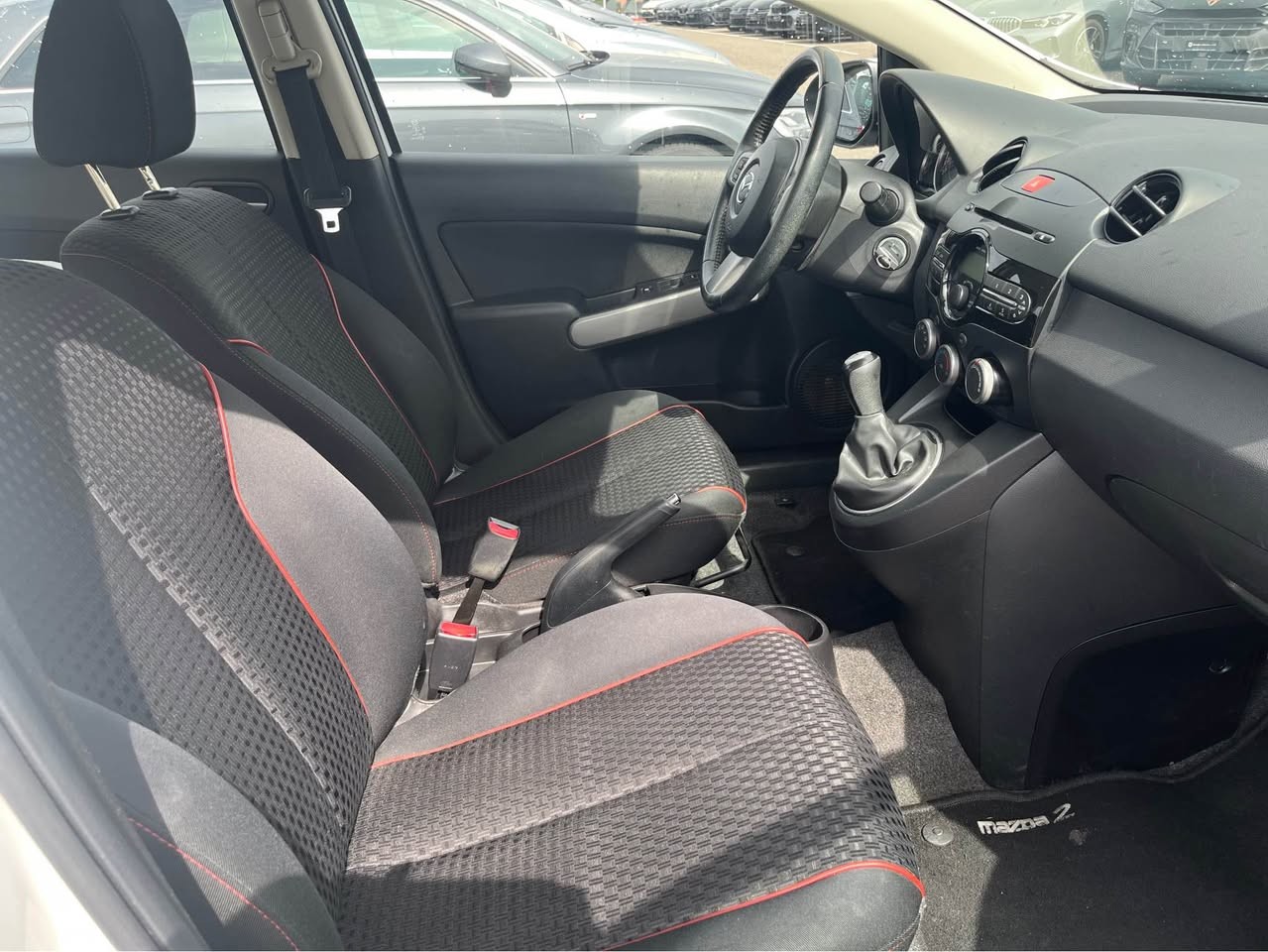 MAZDA 2 1.5i 16V Sport-image-7