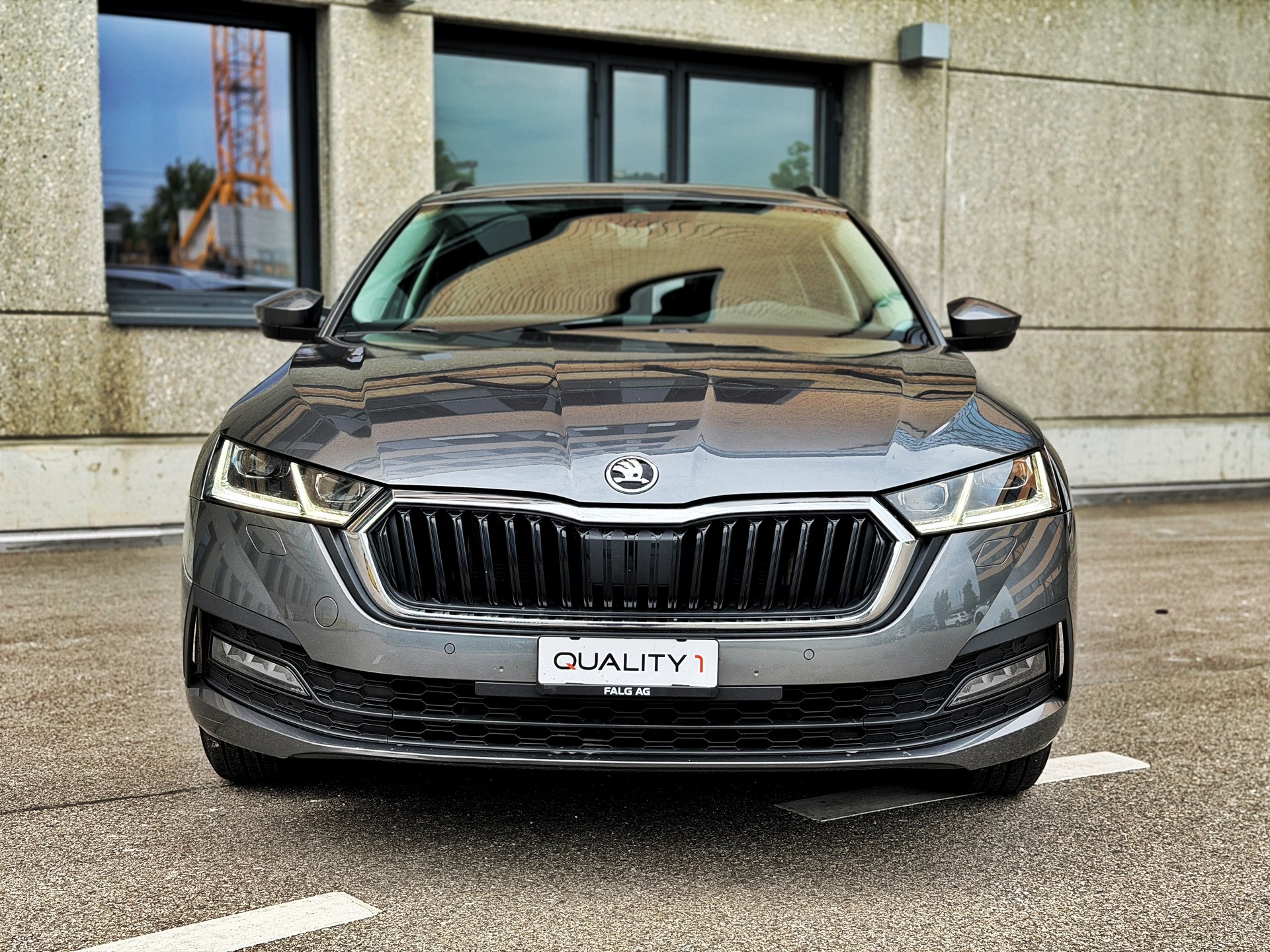 SKODA Octavia Combi 2.0 TDI DSG Ambition 4x4-image-8